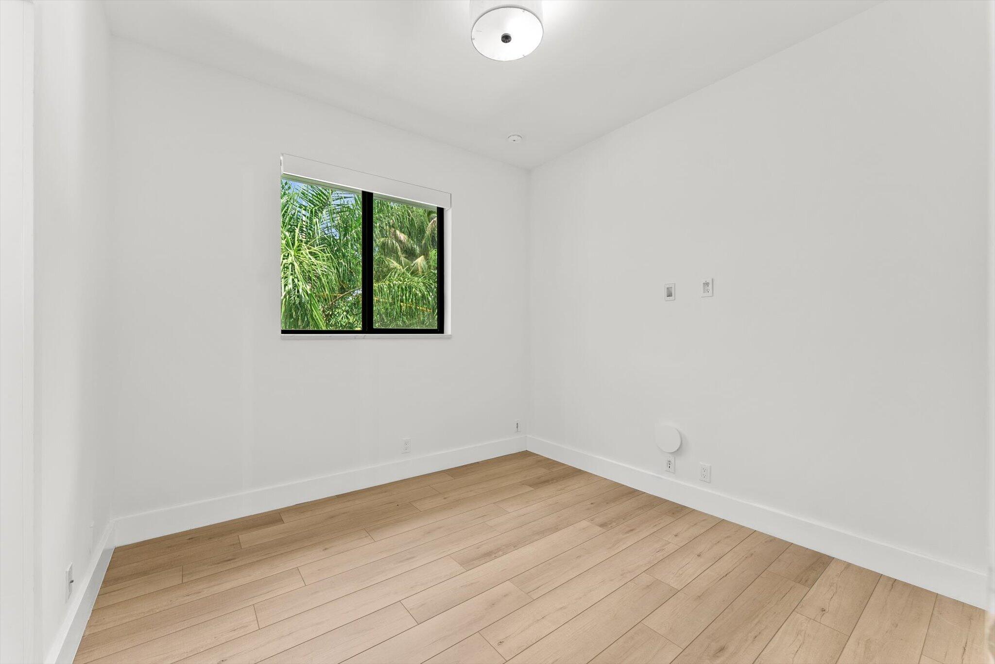 509 38th Street Property Photo 41
