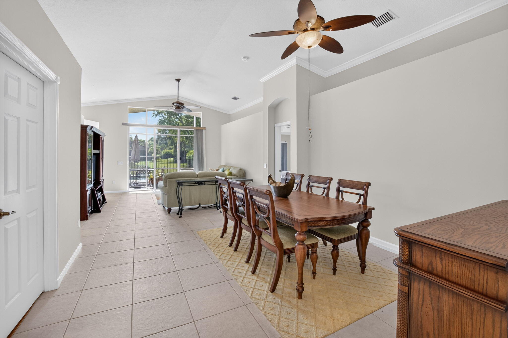 6815 Imperial Beach Circle Property Photo 6