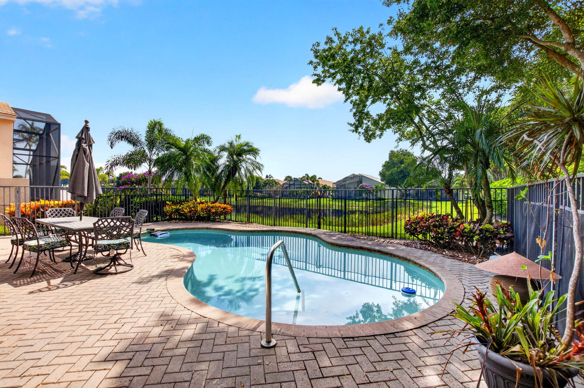 6815 Imperial Beach Circle Property Photo 23