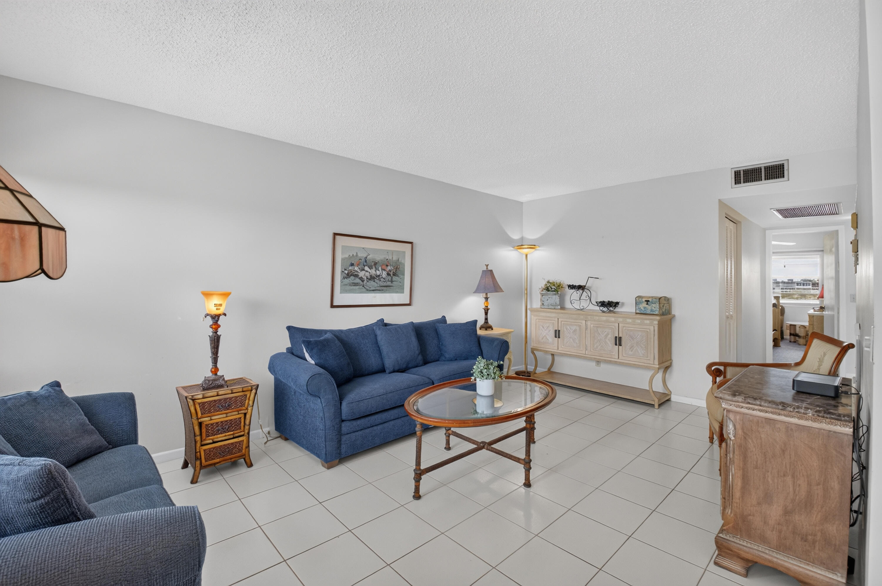 4022 Lincoln B Property Photo 1