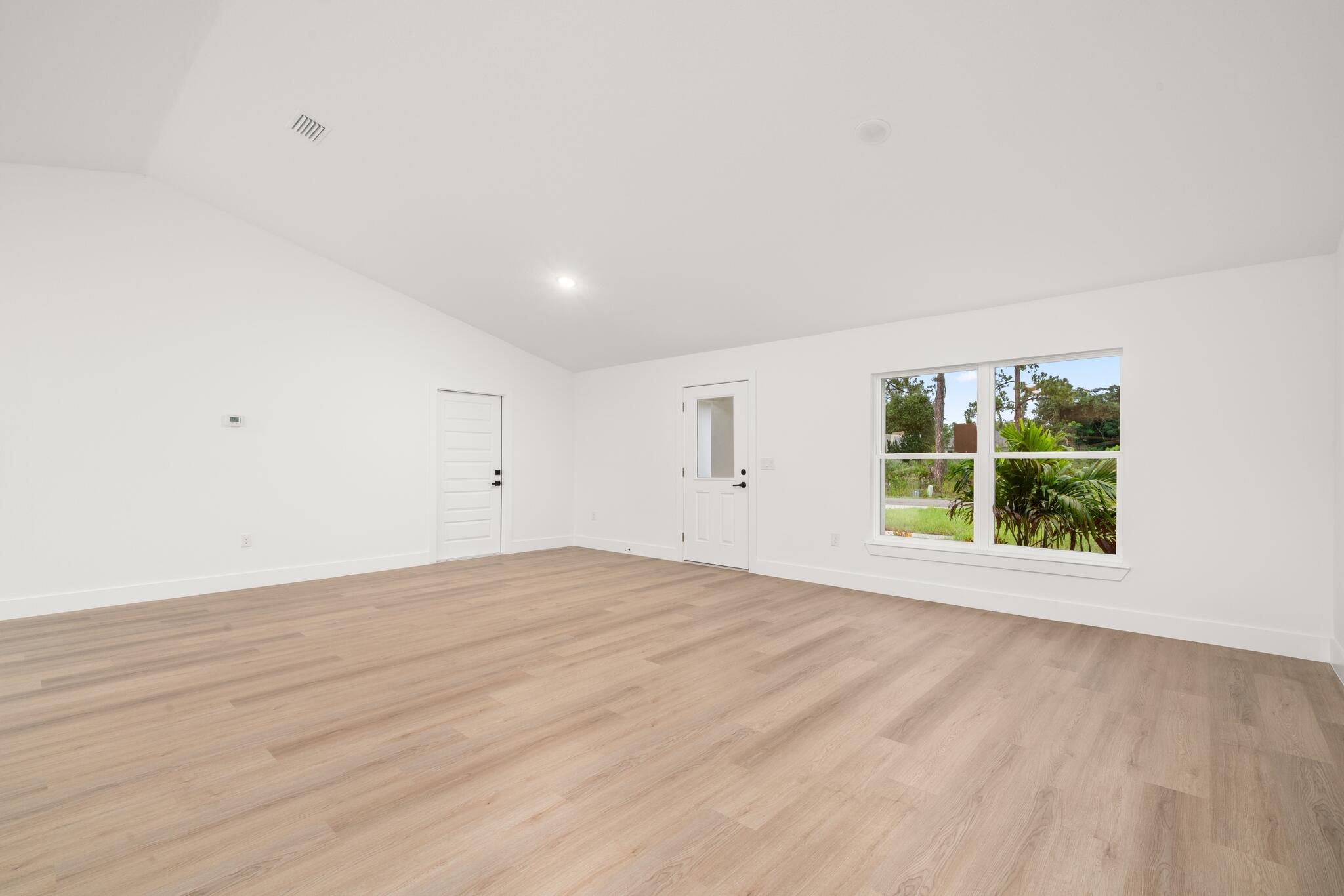 5513 Sopera Drive Property Photo 6