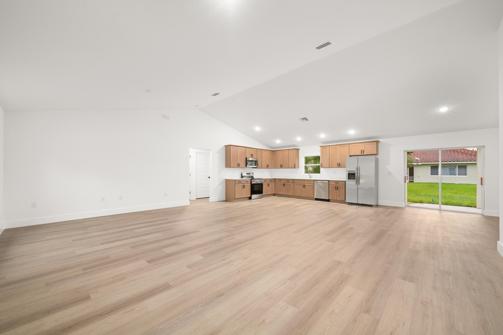 5513 Sopera Drive Property Photo 12