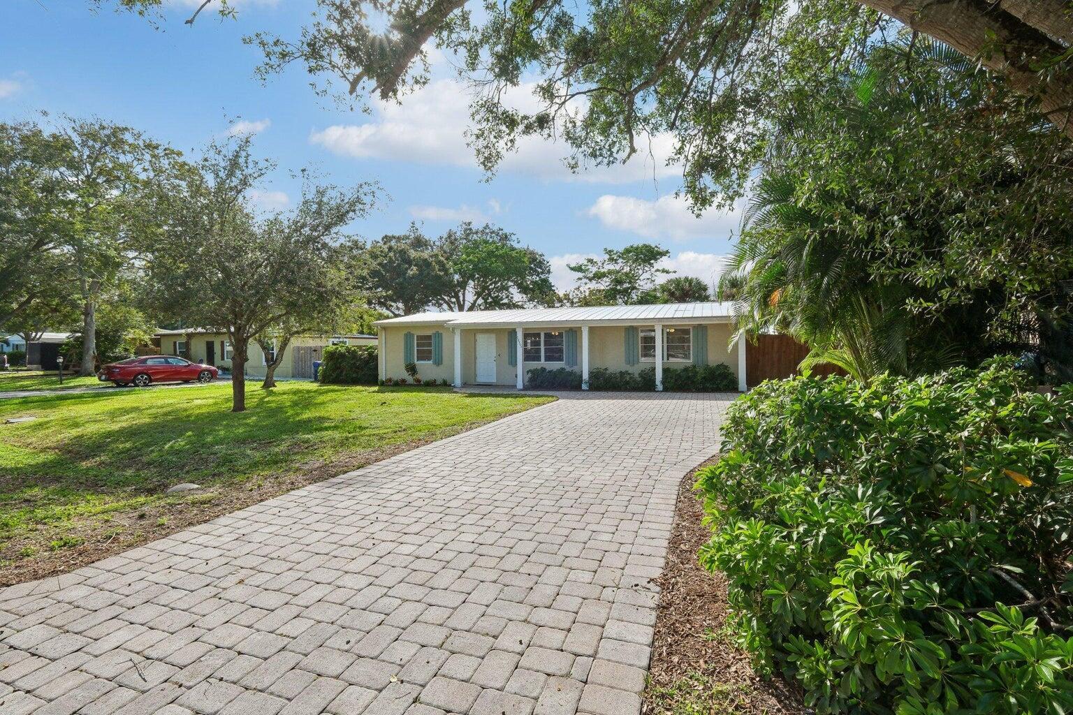 1455 15th Avenue Property Photo 1