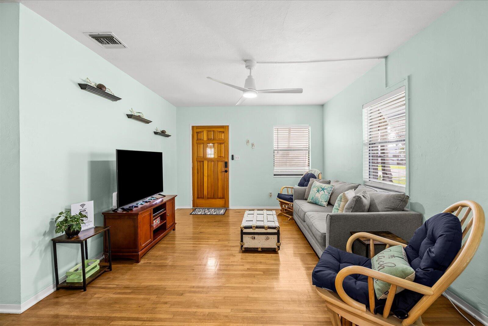 306 Fernandina Street Property Photo 8