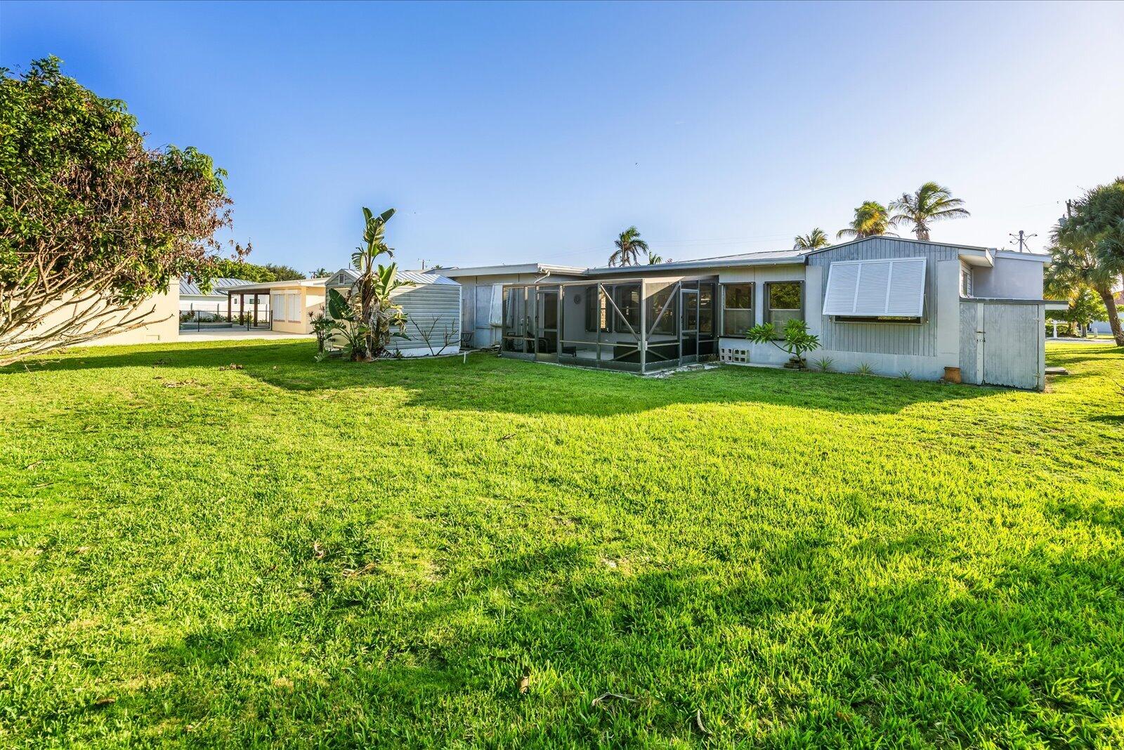 306 Fernandina Street Property Photo 34