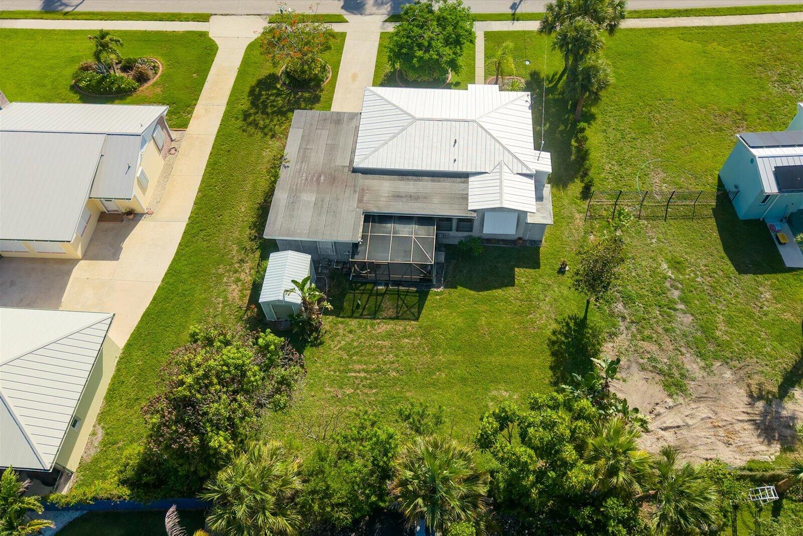 306 Fernandina Street Property Photo 40