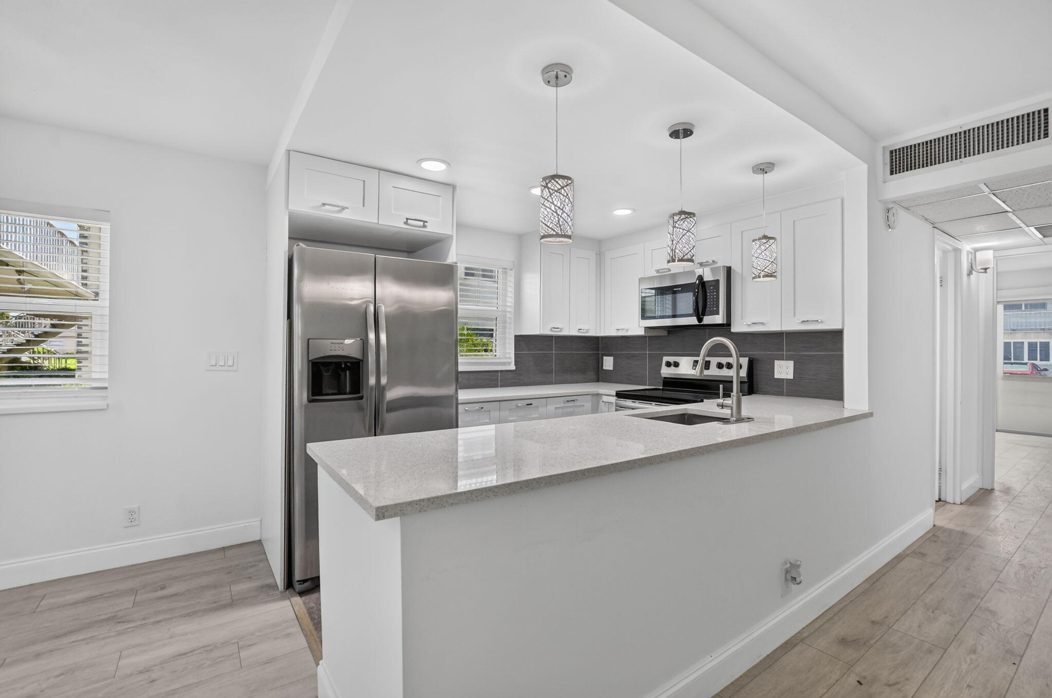 212 Monaco E Property Photo 3