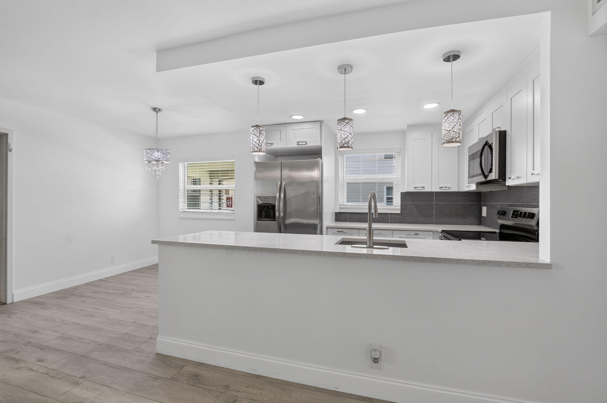 212 Monaco E Property Photo 8