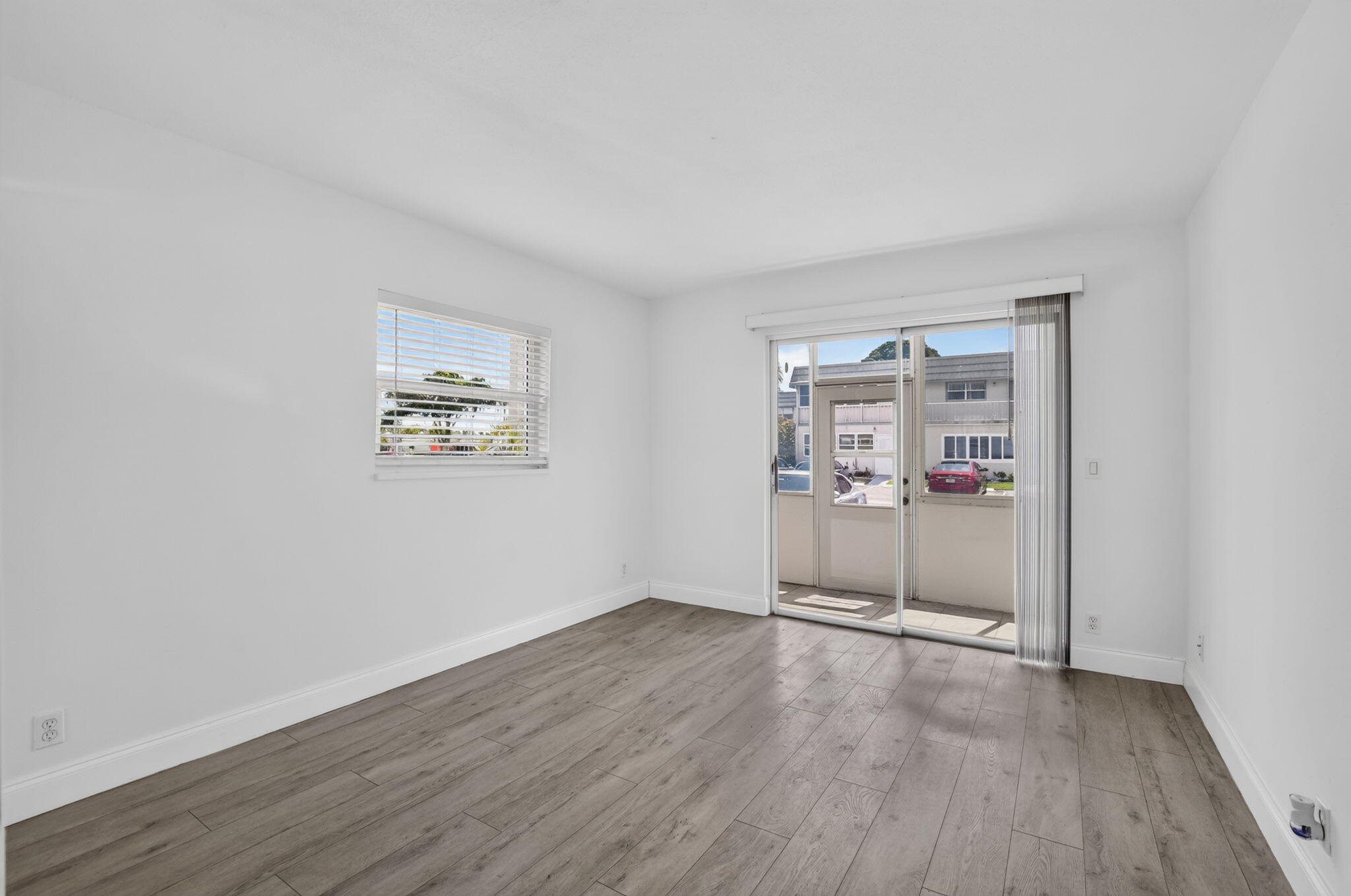 212 Monaco E Property Photo 22