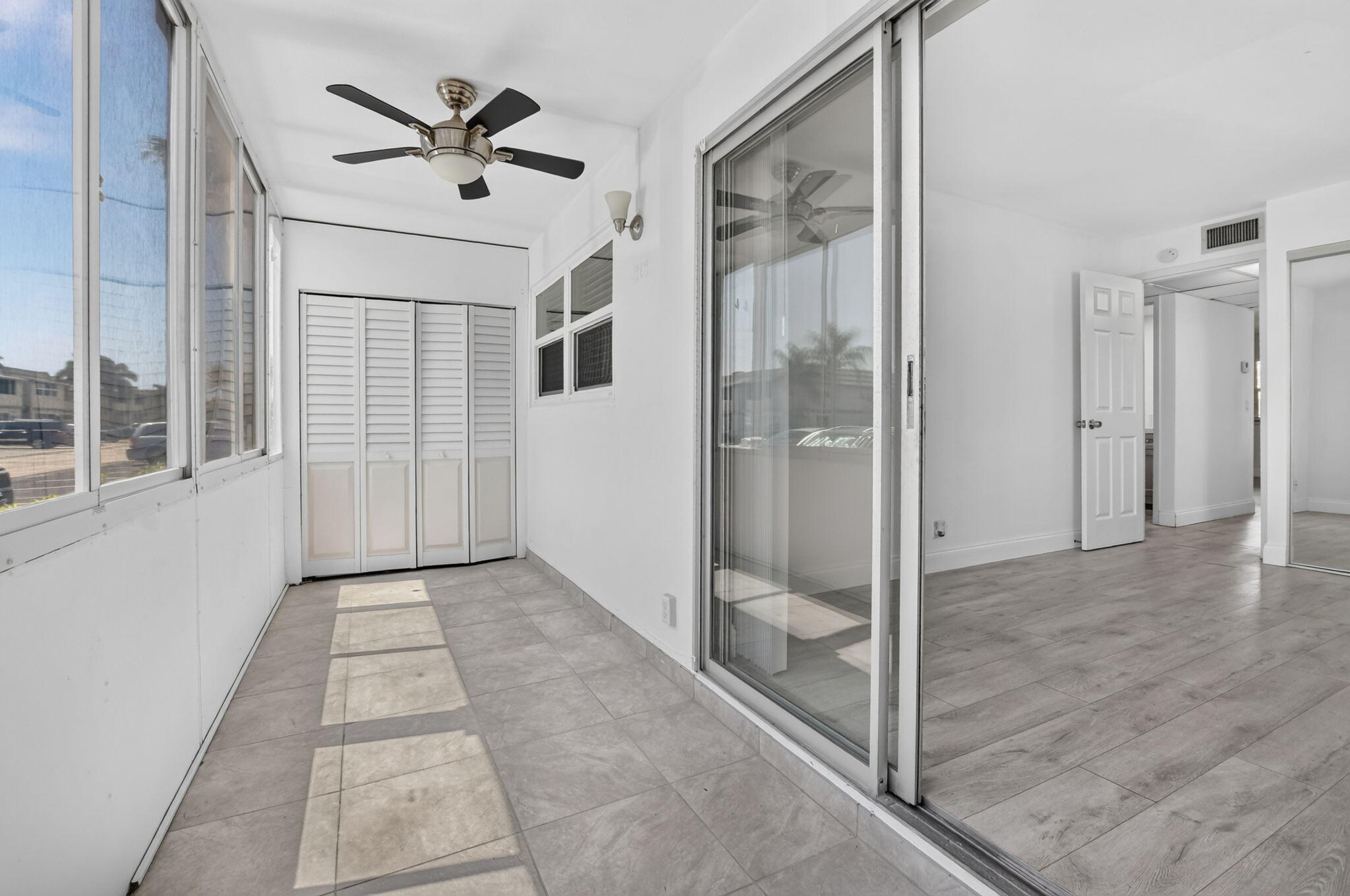 212 Monaco E Property Photo 24