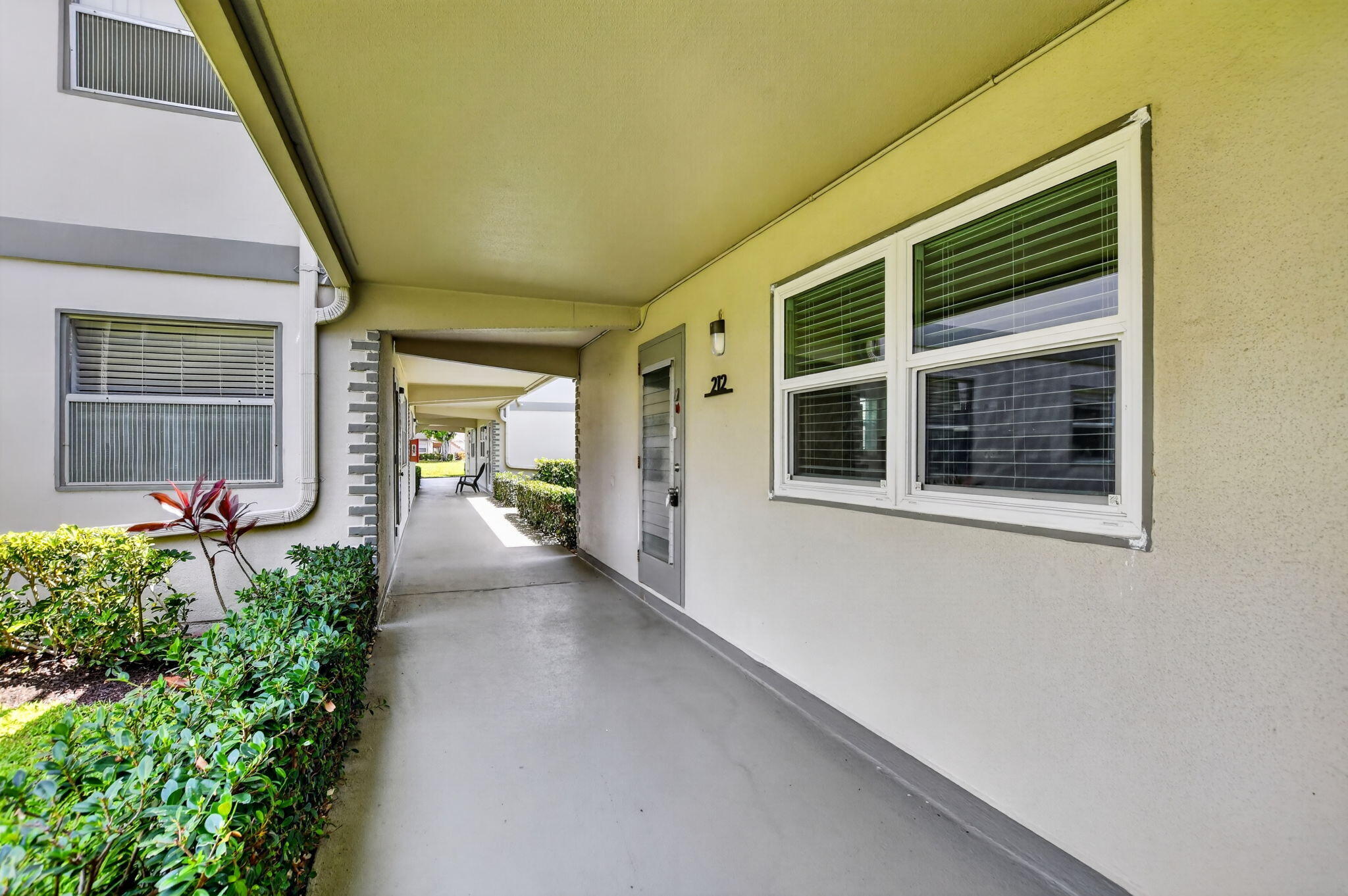 212 Monaco E Property Photo 29