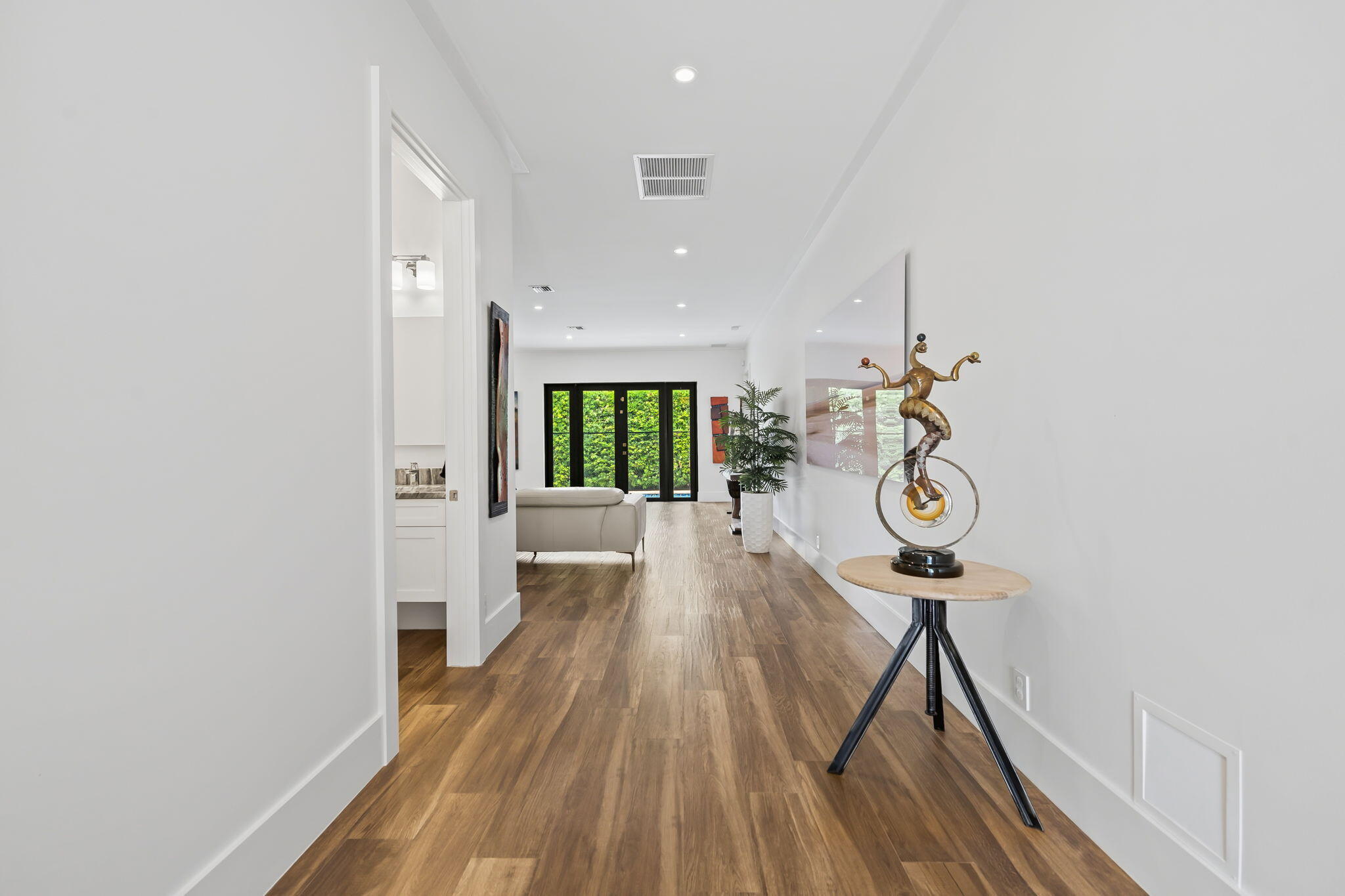 3209 Leigh Road Property Photo 4