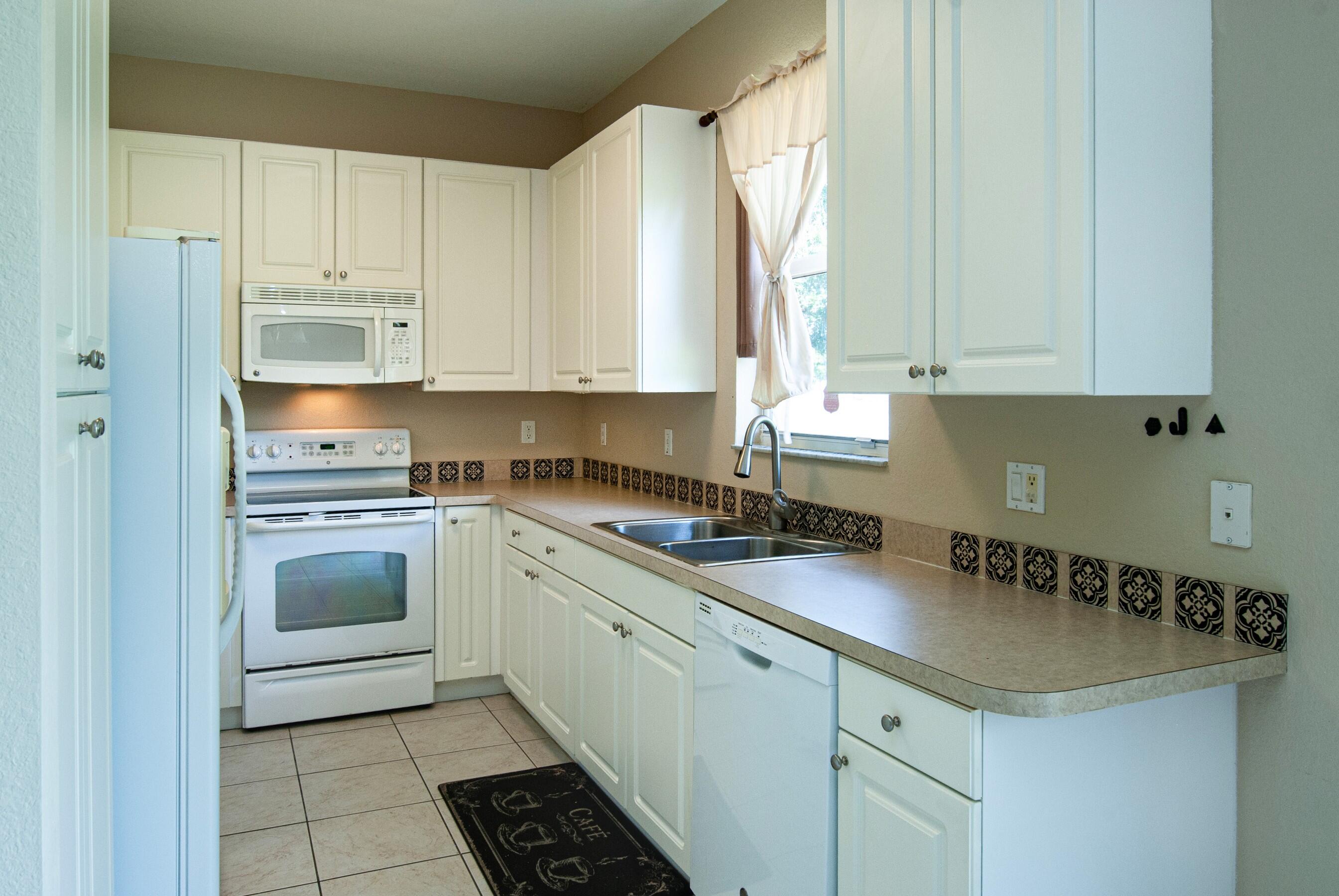 9851 E Verona Circle Property Photo 6