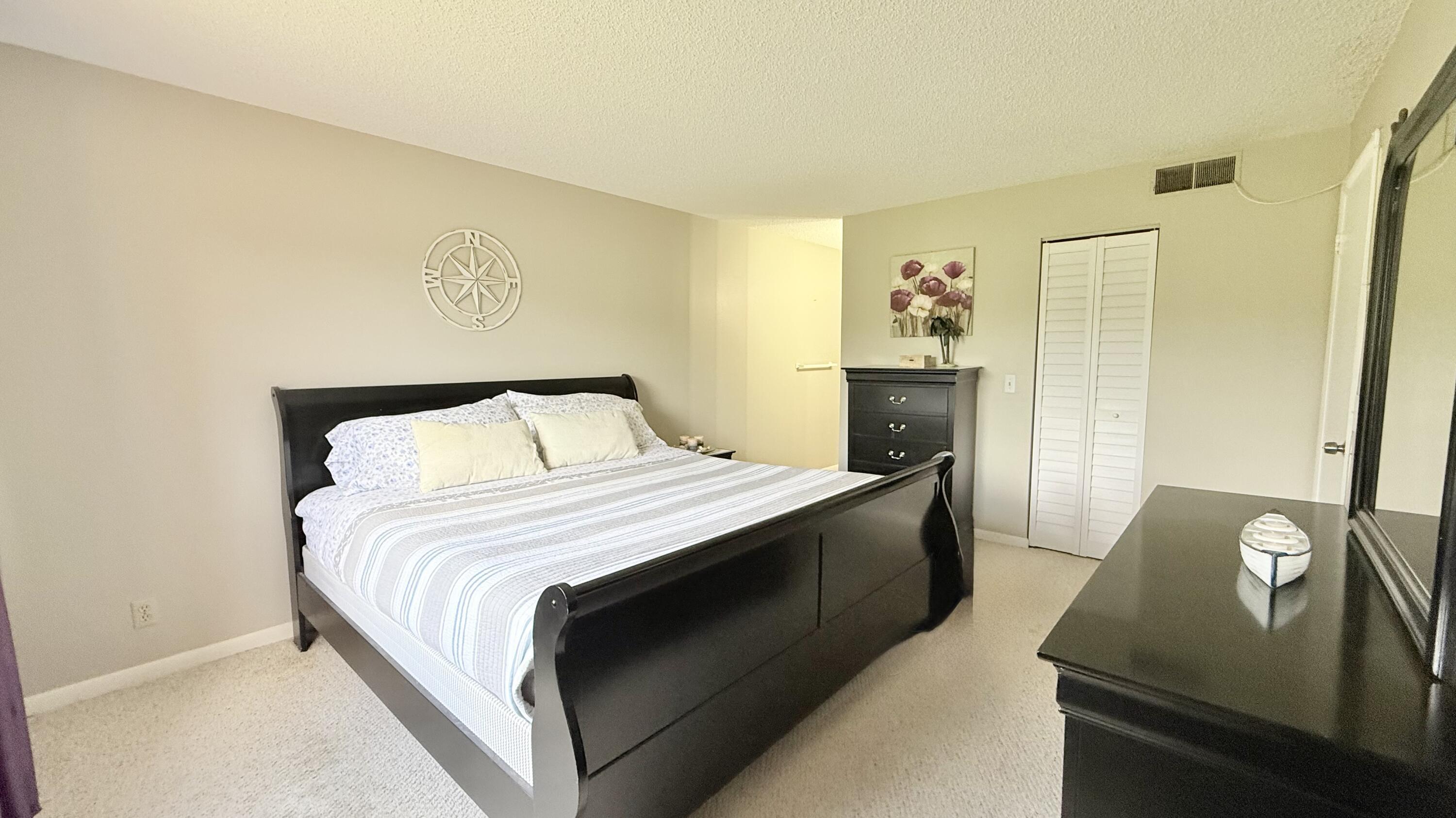 7370 S Ocean Drive 115 Property Photo 15