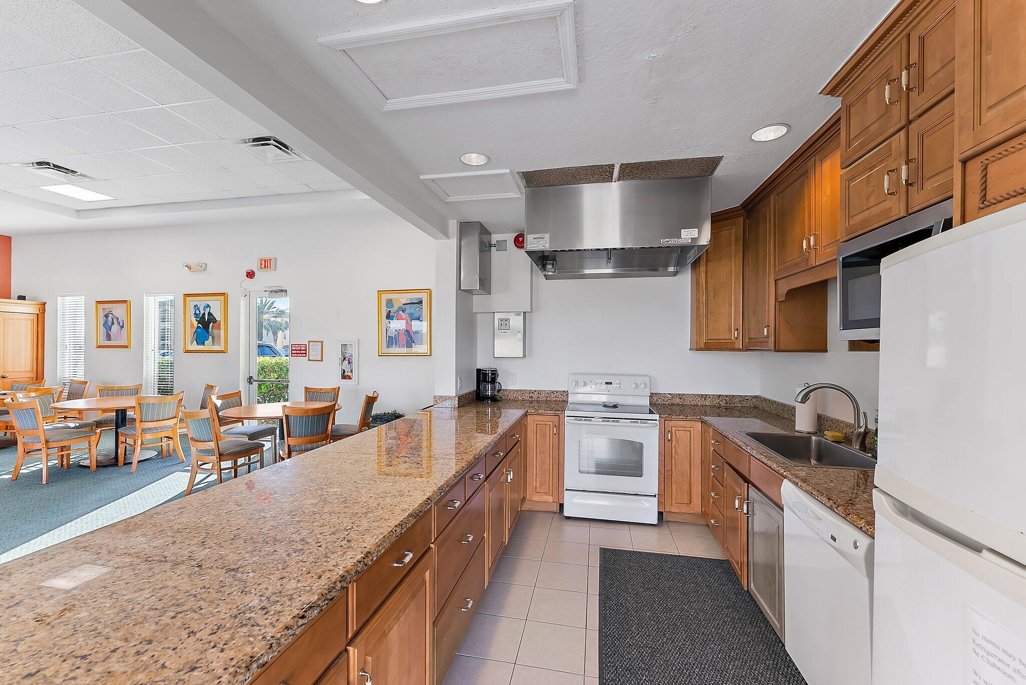 7370 S Ocean Drive 115 Property Photo 24