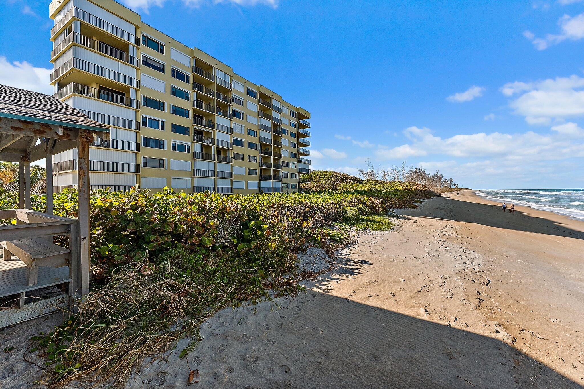 7370 S Ocean Drive 115 Property Photo 28
