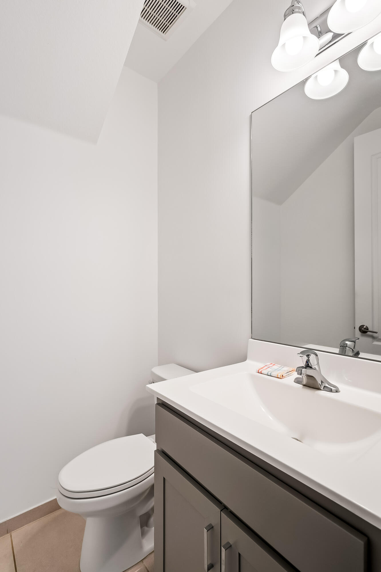 5323 Santa Maria Avenue Property Photo 14