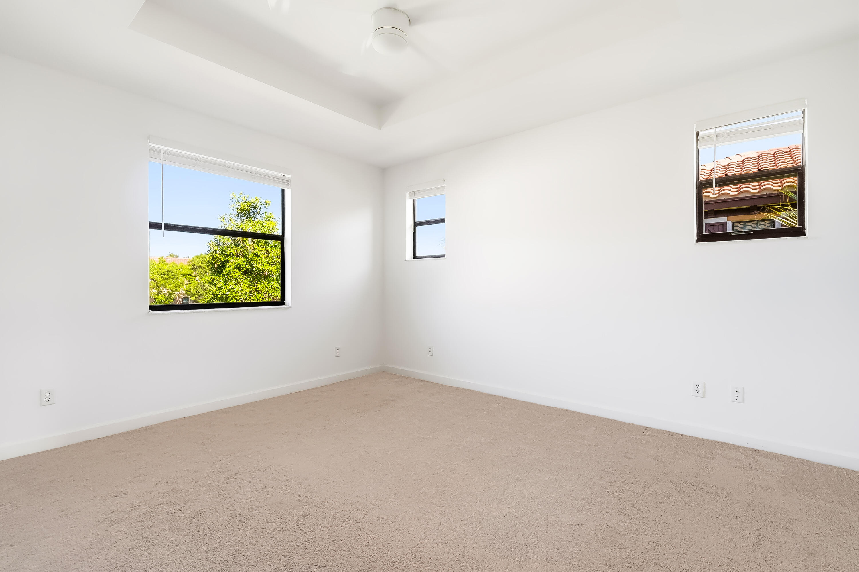 5323 Santa Maria Avenue Property Photo 23