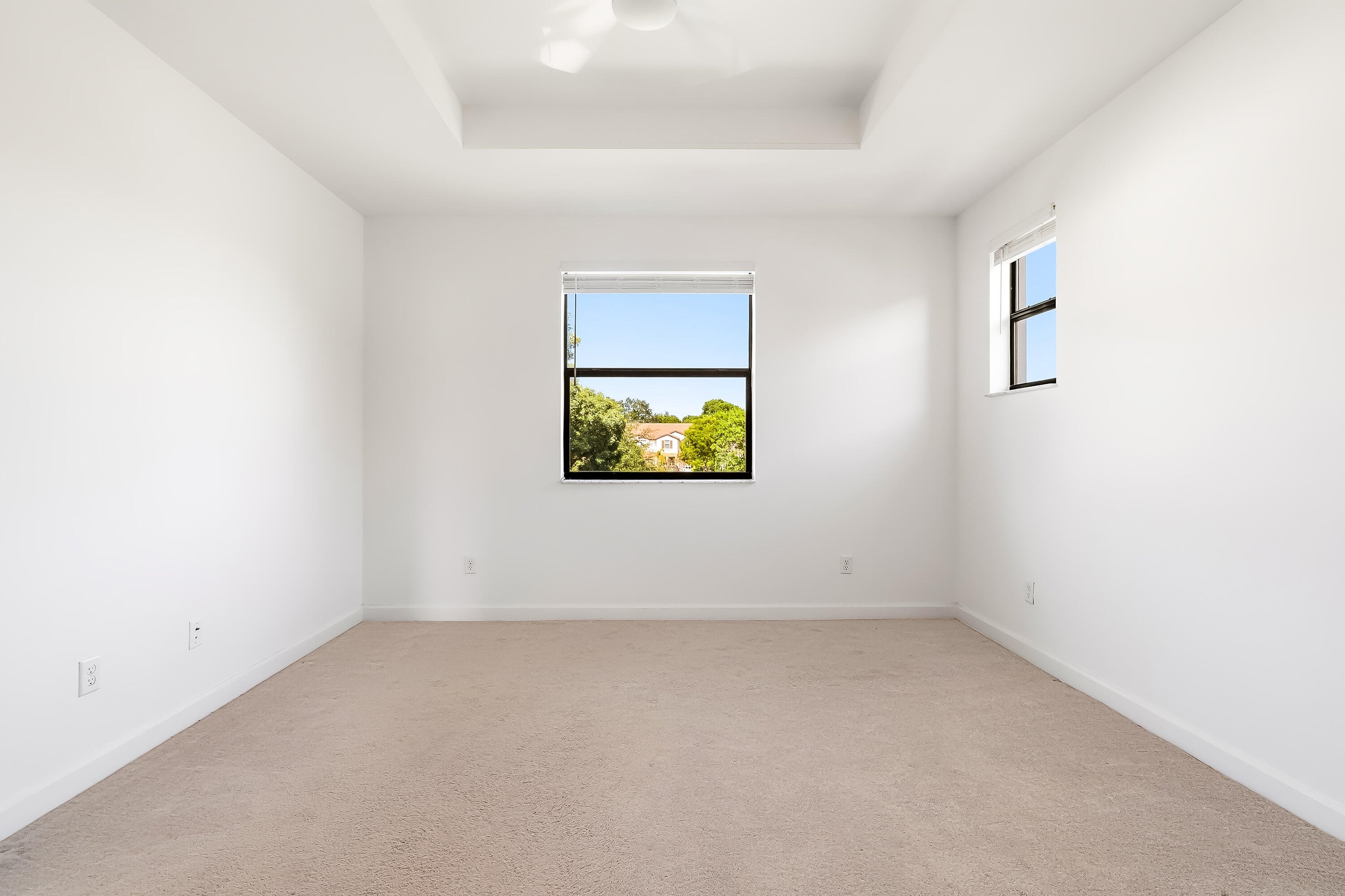 5323 Santa Maria Avenue Property Photo 24