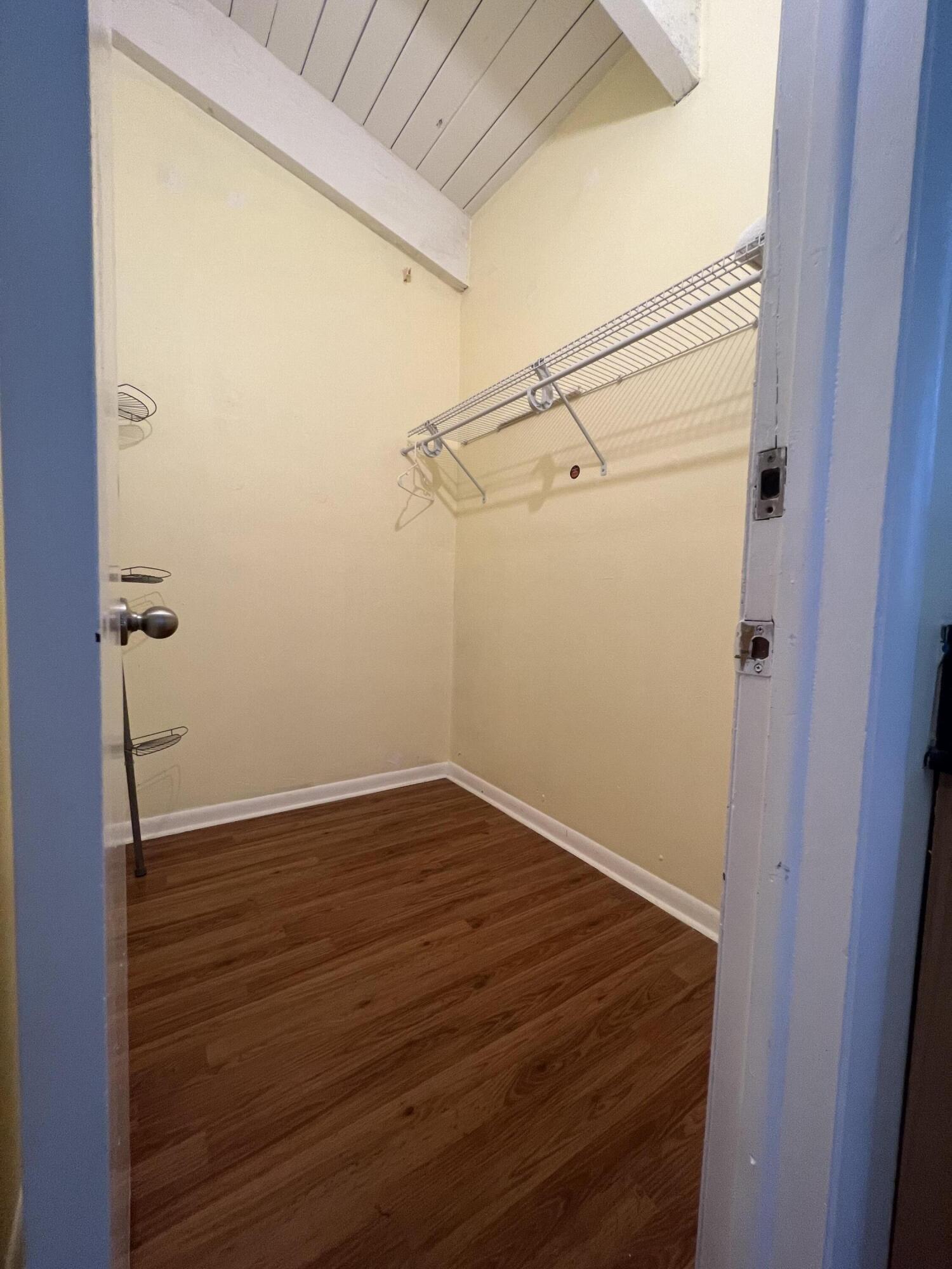2417 Sundy Avenue Property Photo 22