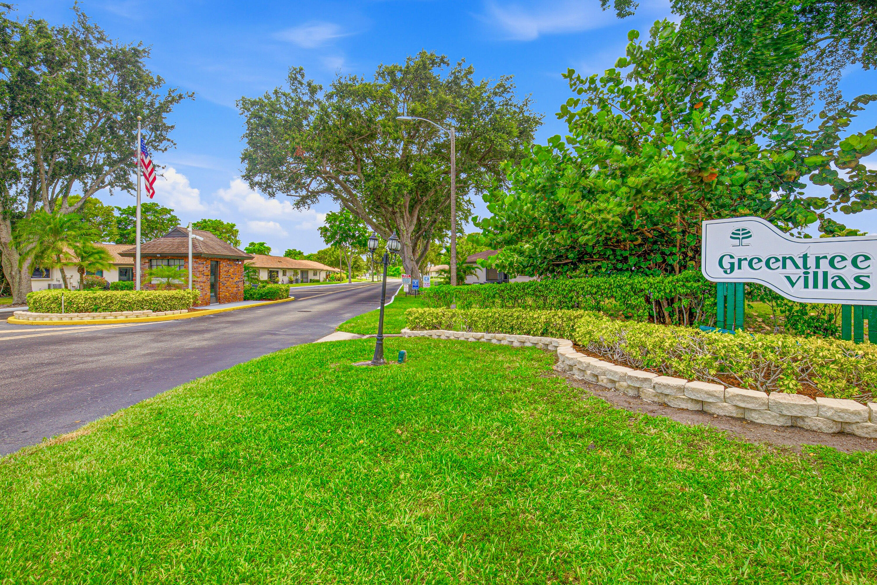 4843 Greentree Lane B Property Photo 1