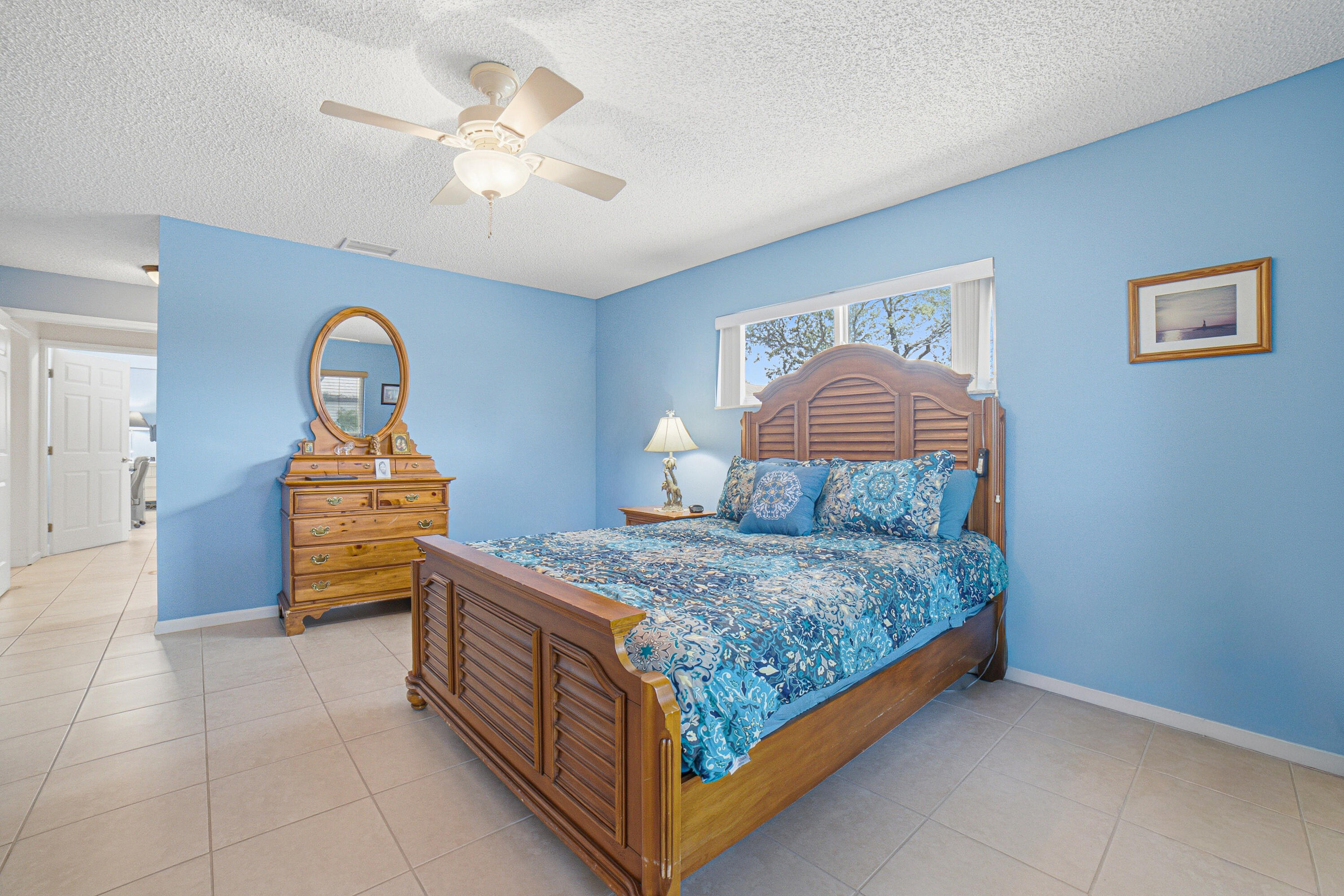 4843 Greentree Lane B Property Photo 14