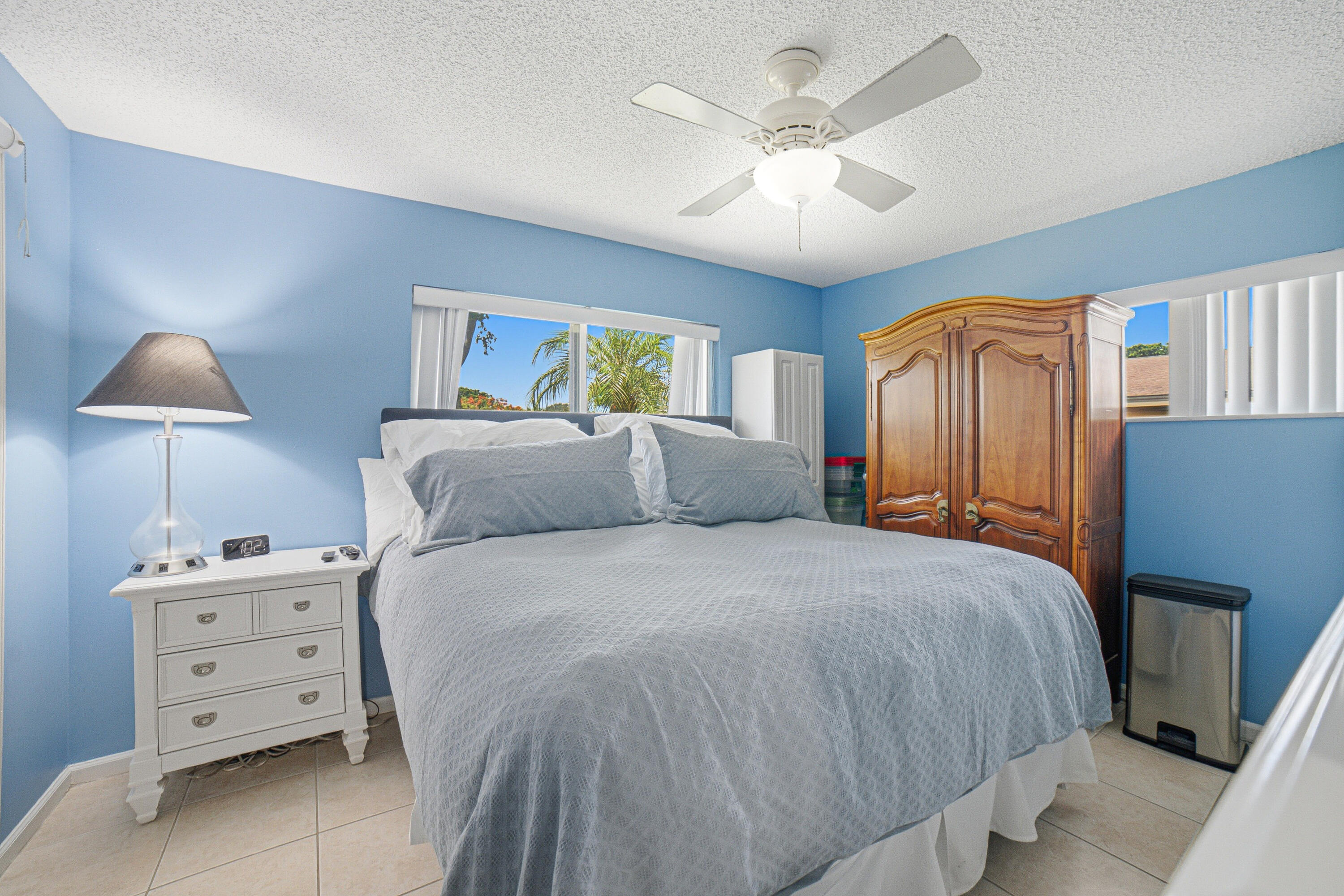 4843 Greentree Lane B Property Photo 16