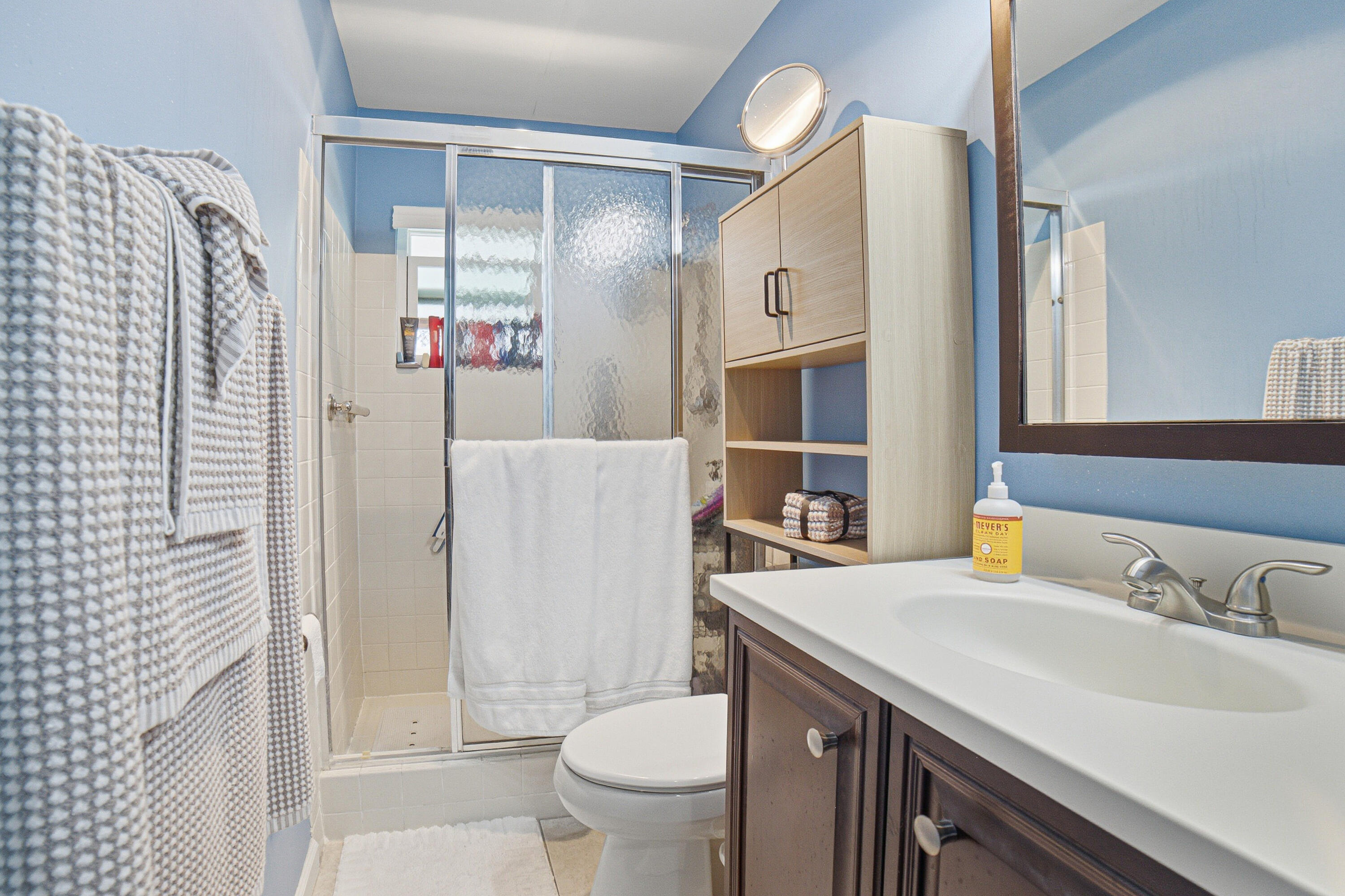 4843 Greentree Lane B Property Photo 19
