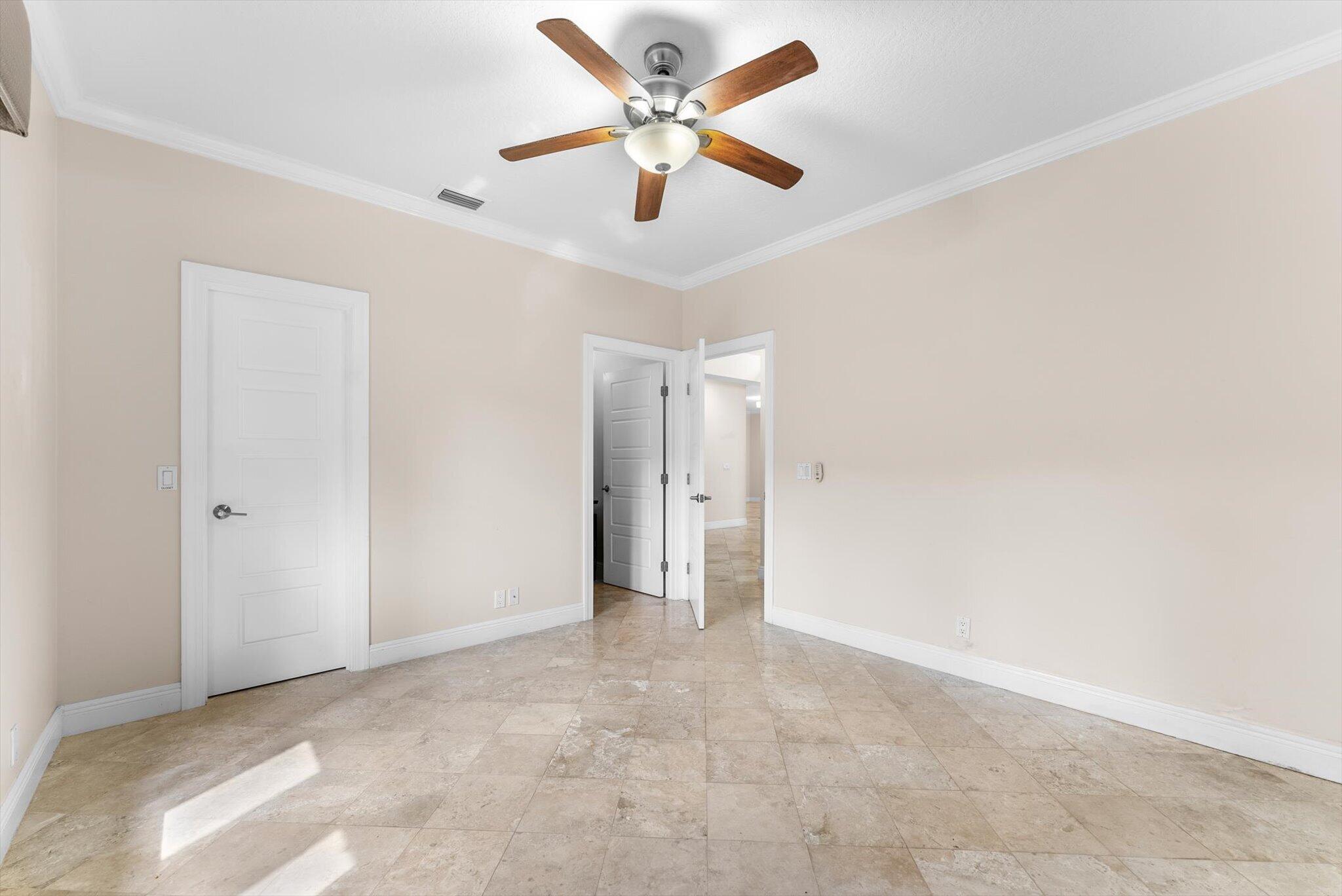 4 Glengary Road Property Photo 23