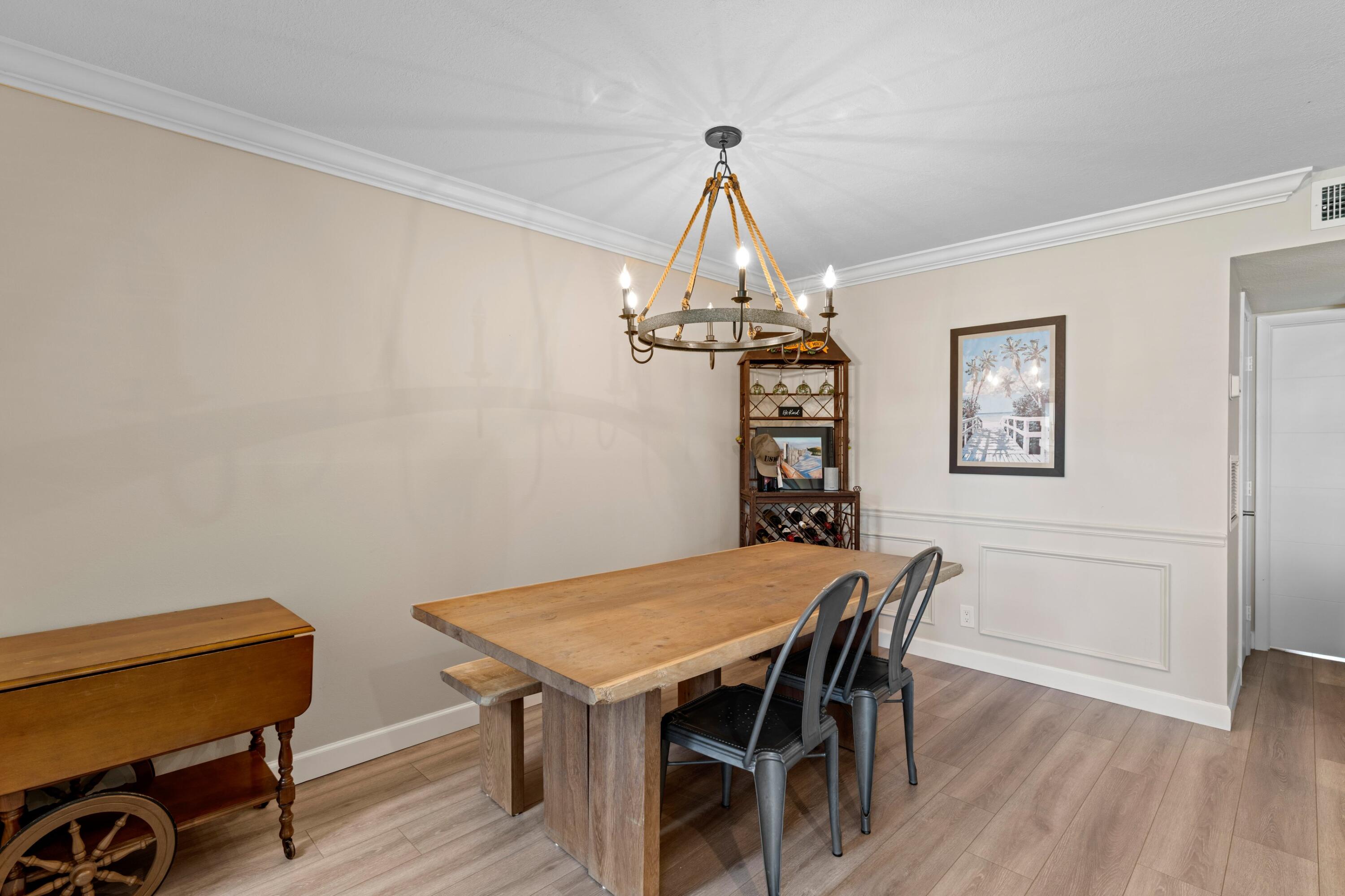 947 Circle Drive C Property Photo 12