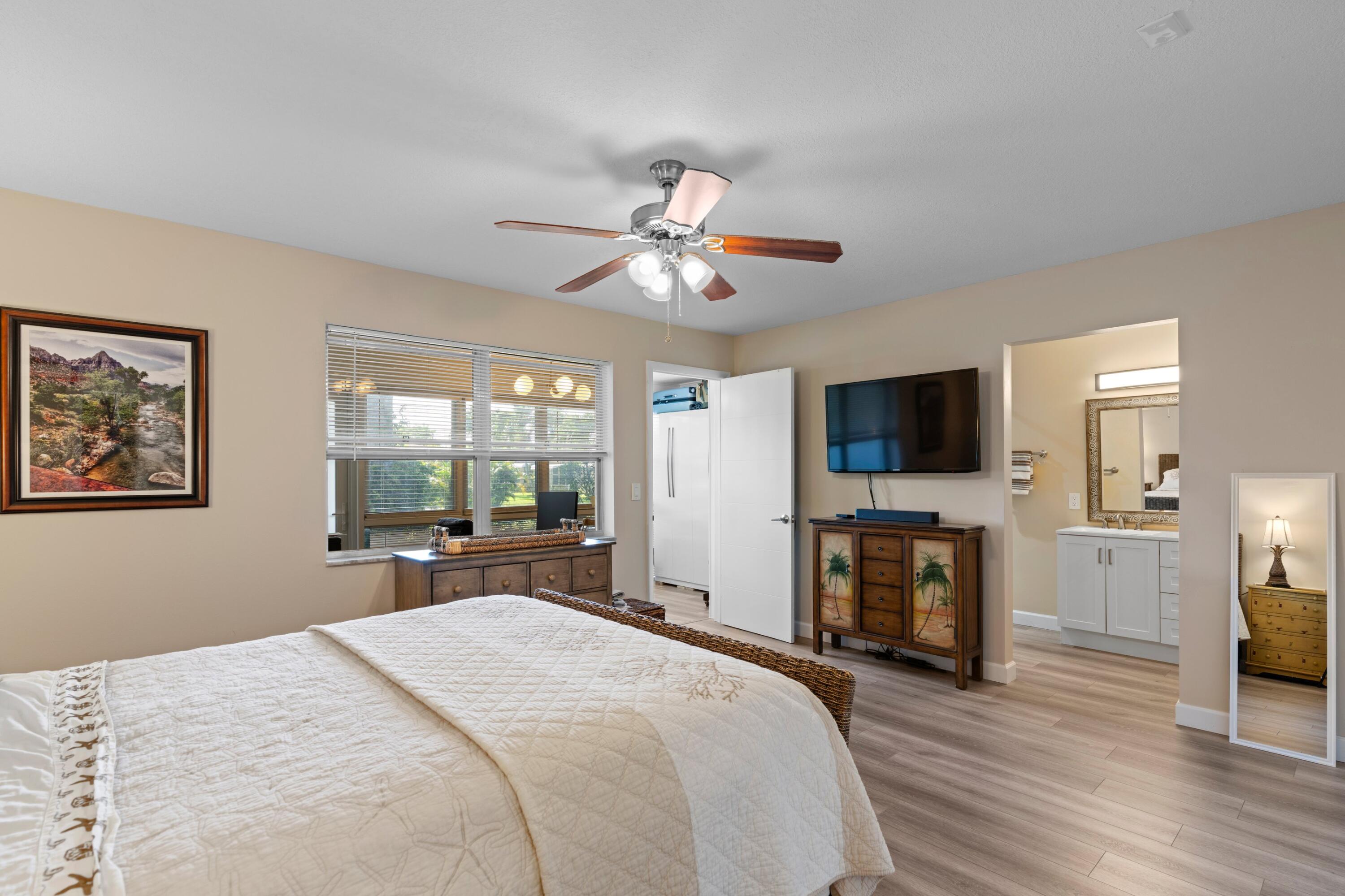 947 Circle Drive C Property Photo 15