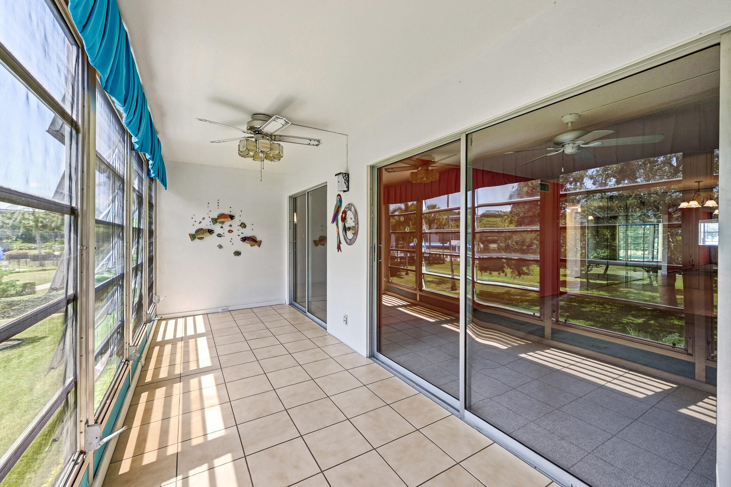 2901 Victoria Circle D2 Property Photo 12