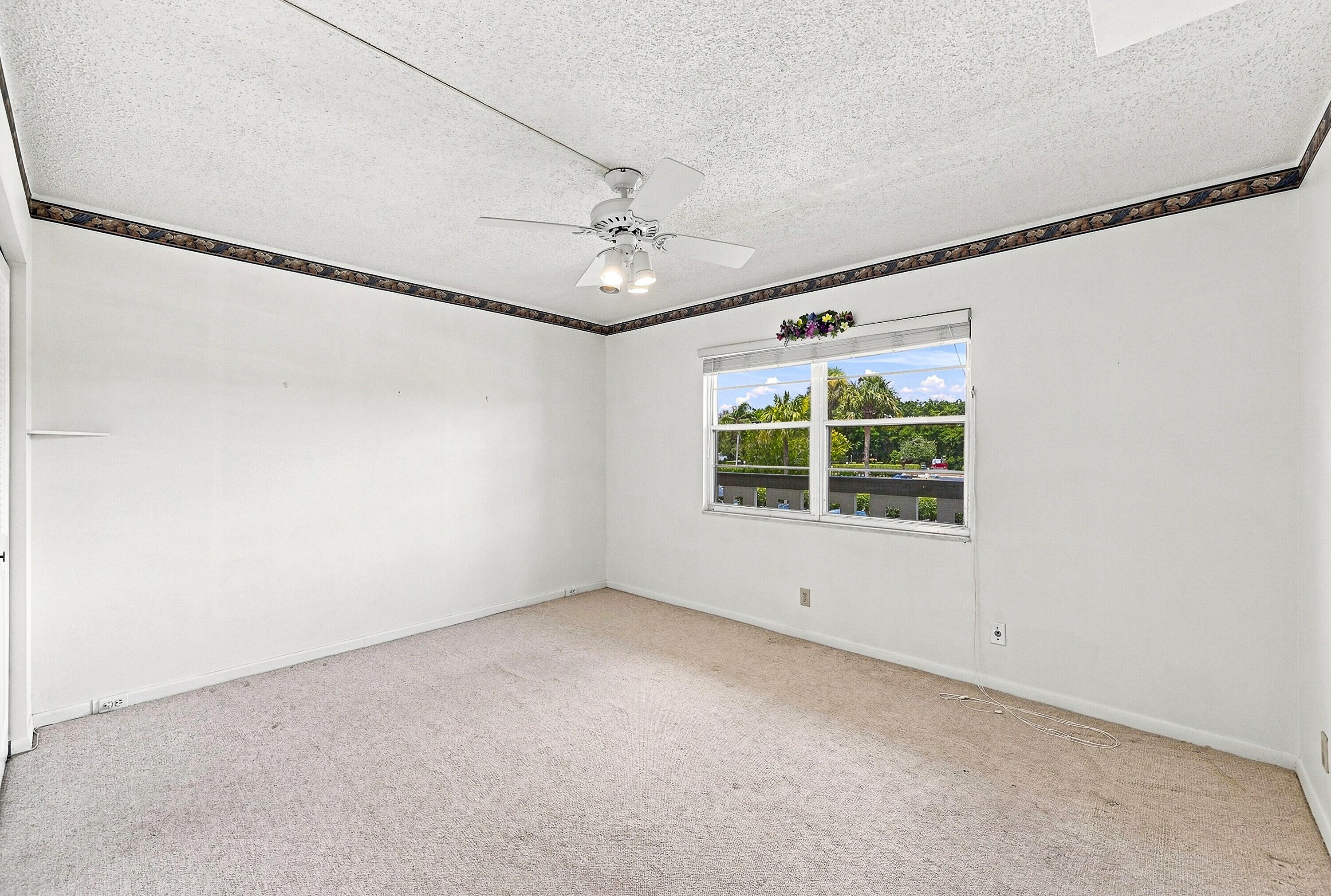 2901 Victoria Circle D2 Property Photo 23