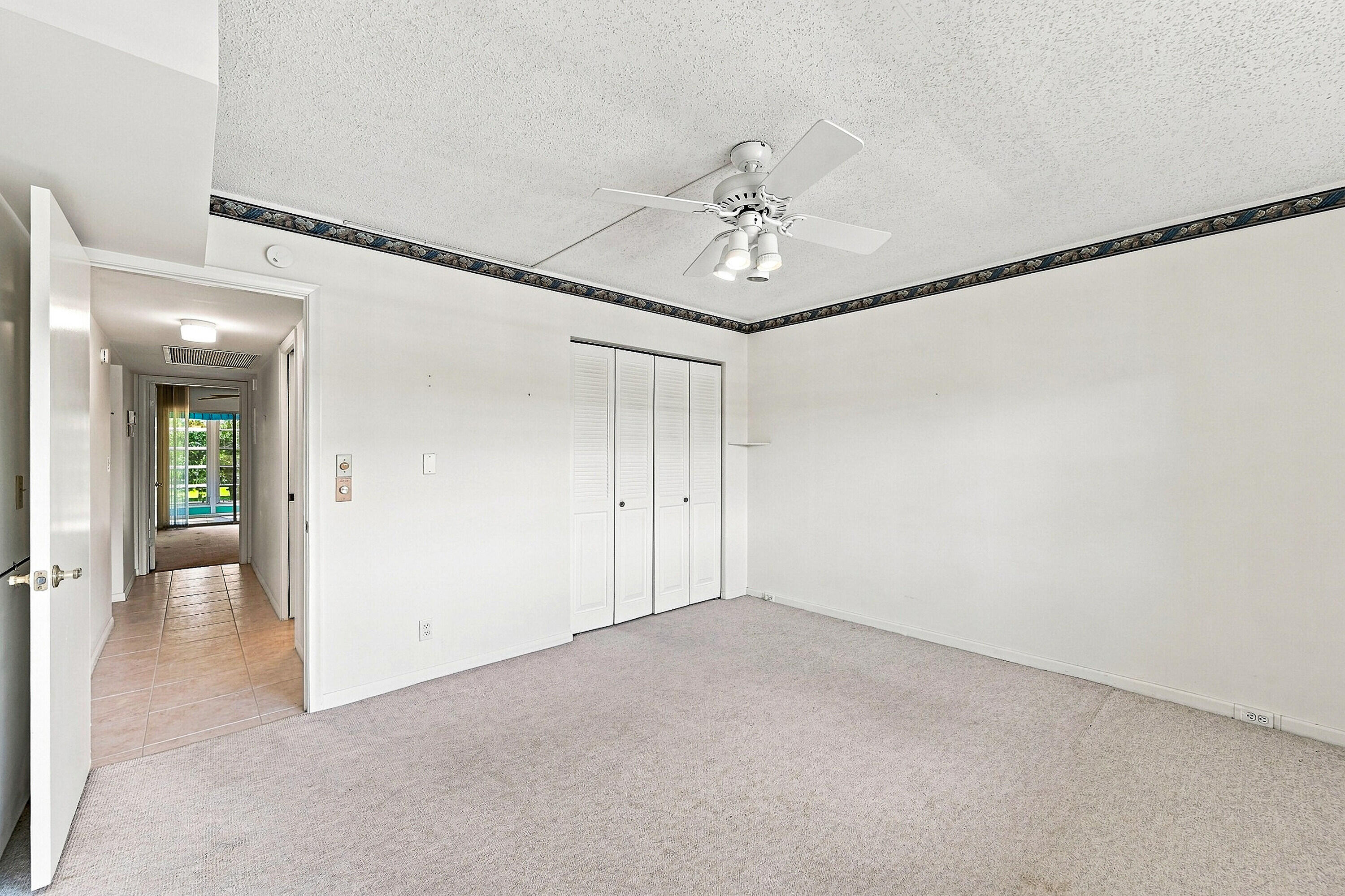 2901 Victoria Circle D2 Property Photo 25