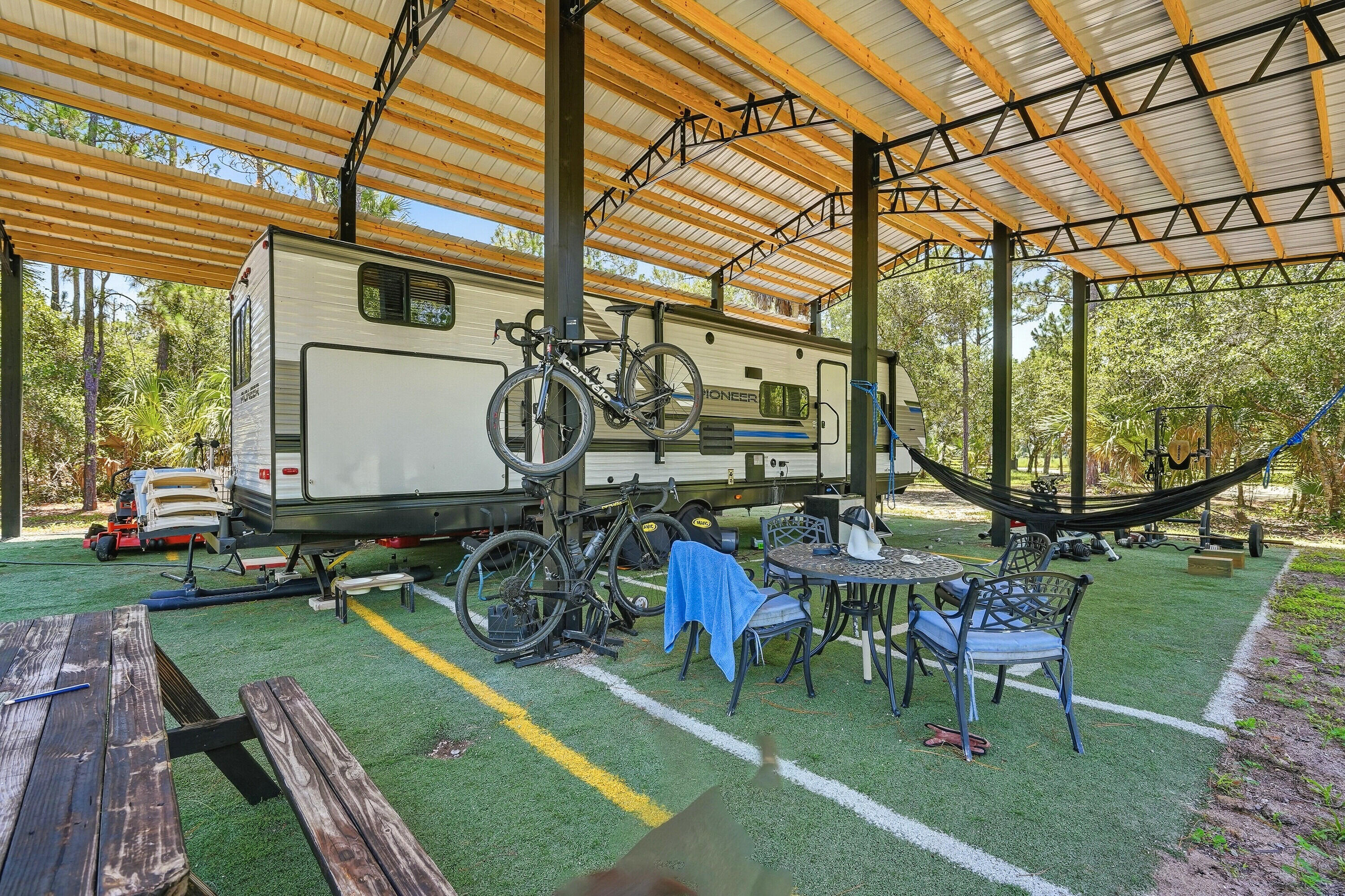 6413 S Header Canal Road Property Photo 13