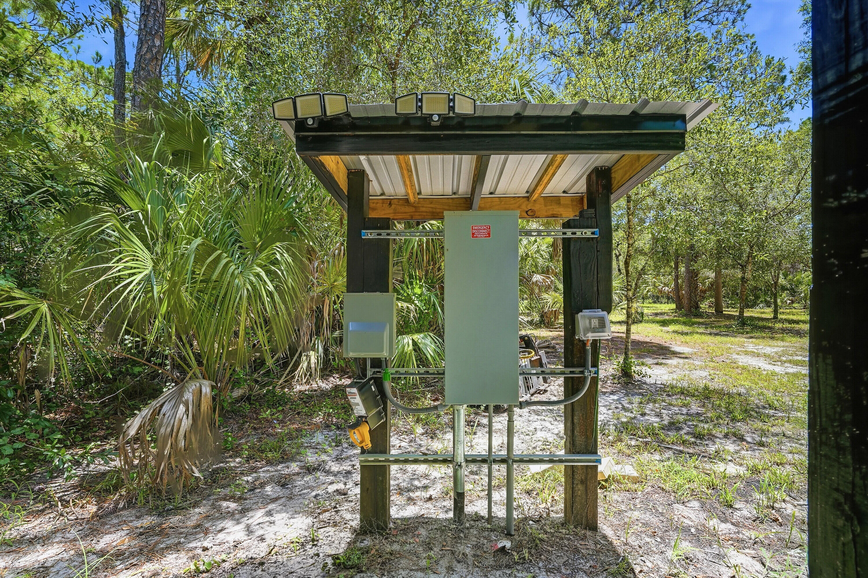 6413 S Header Canal Road Property Photo 19