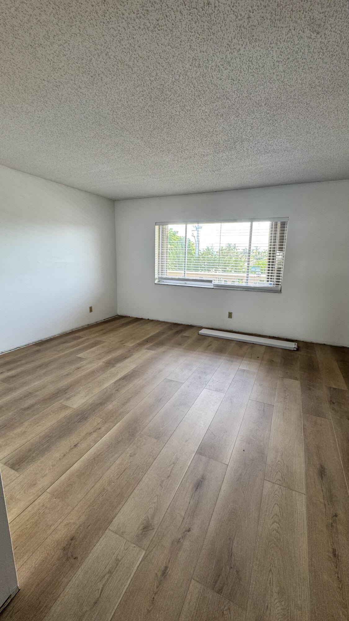100 Village Green Circle E 314 Property Photo 2