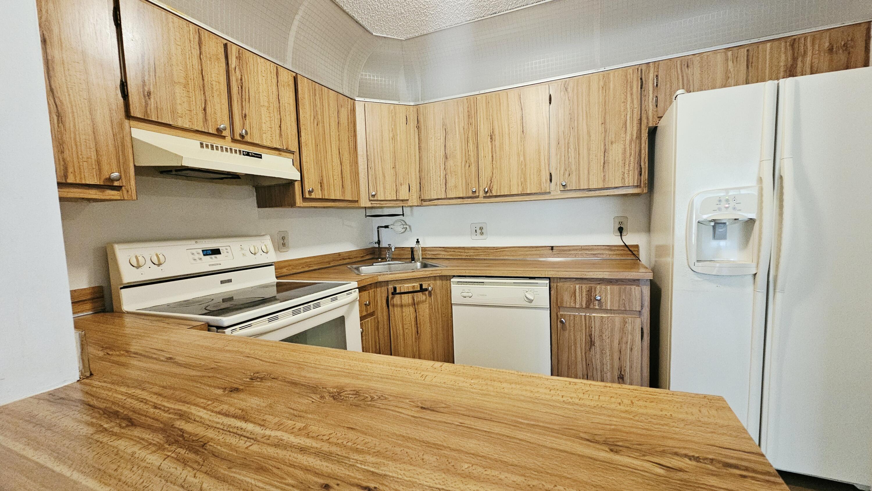4807 Sable Pine Circle B1 Property Photo 10