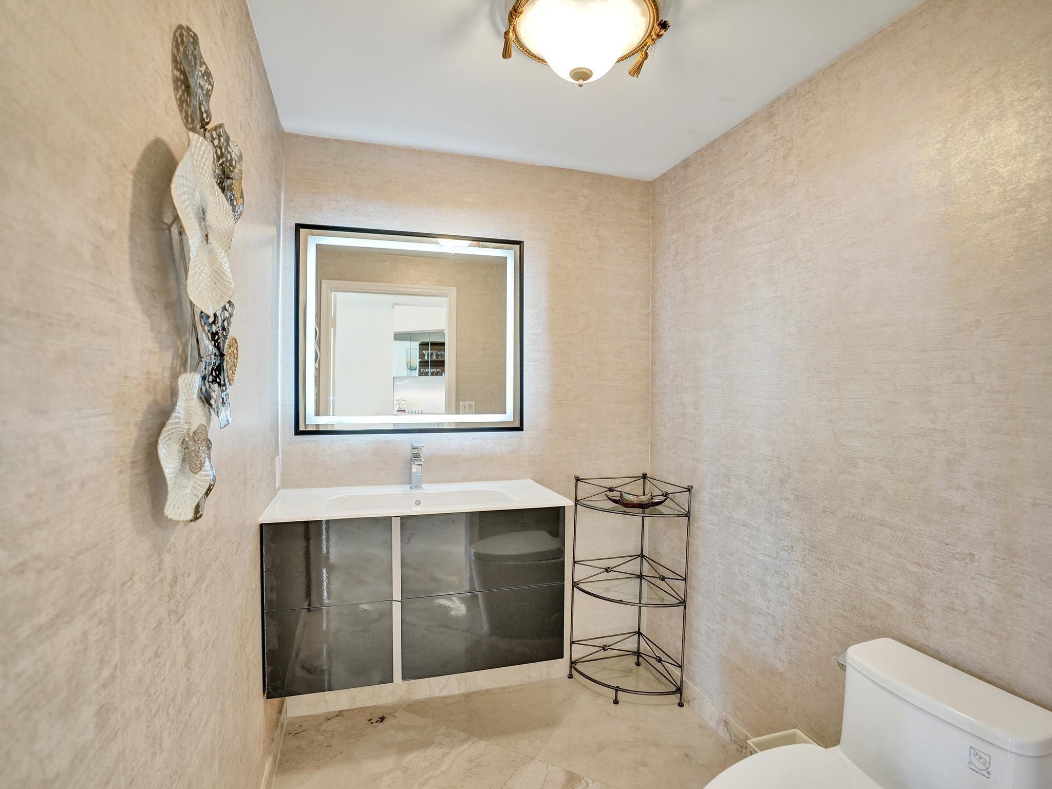 3100 N Ocean Boulevard 808 Property Photo 27