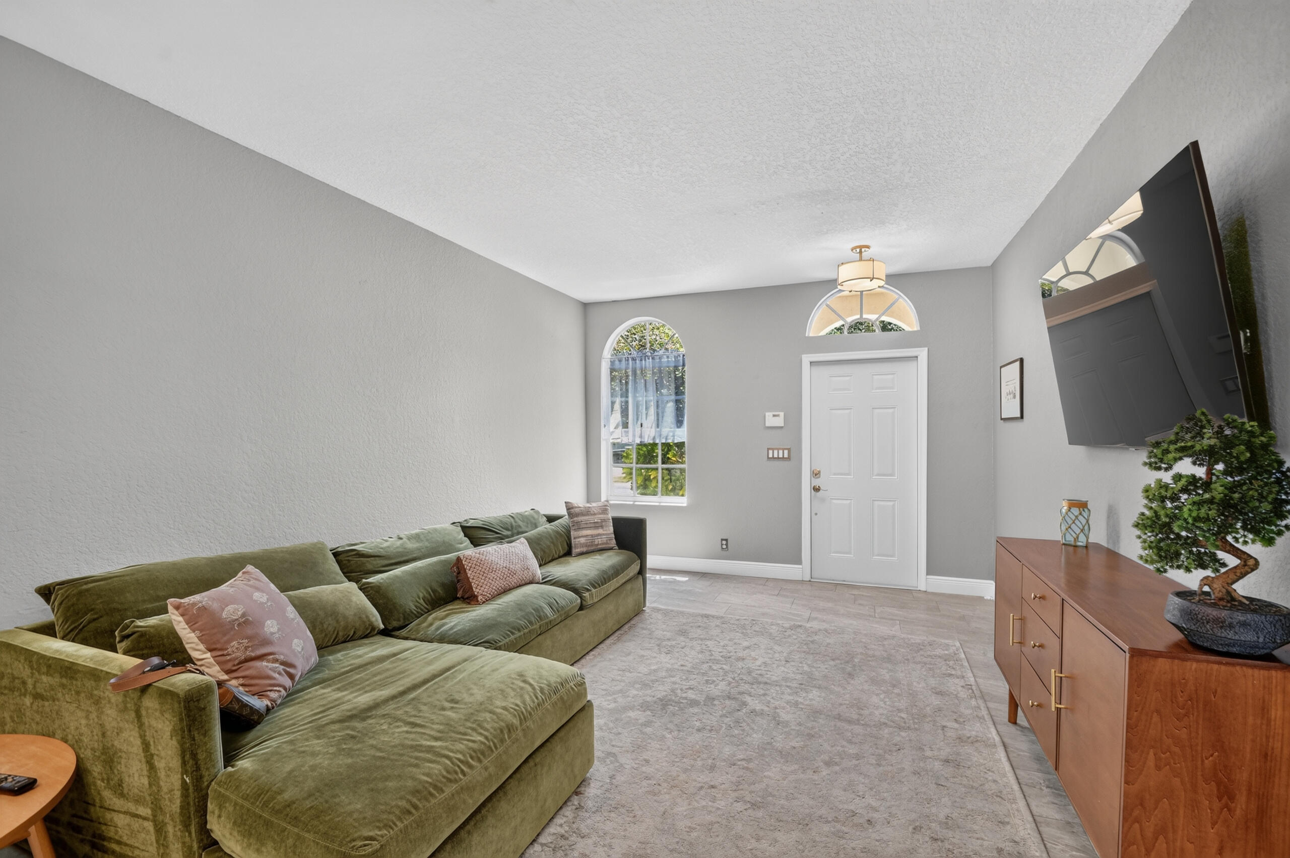308 Spruce Street Property Photo 8