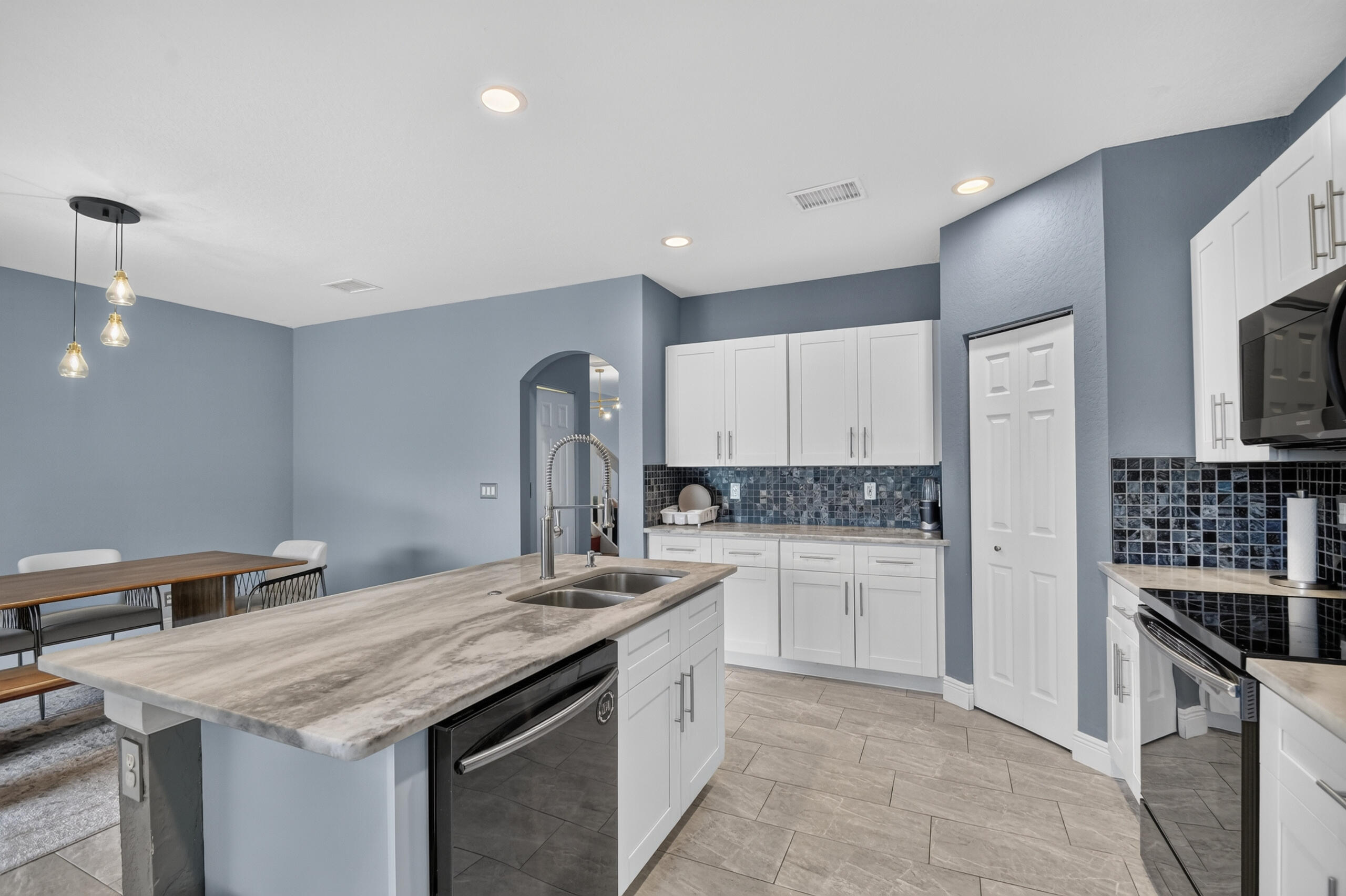 308 Spruce Street Property Photo 75
