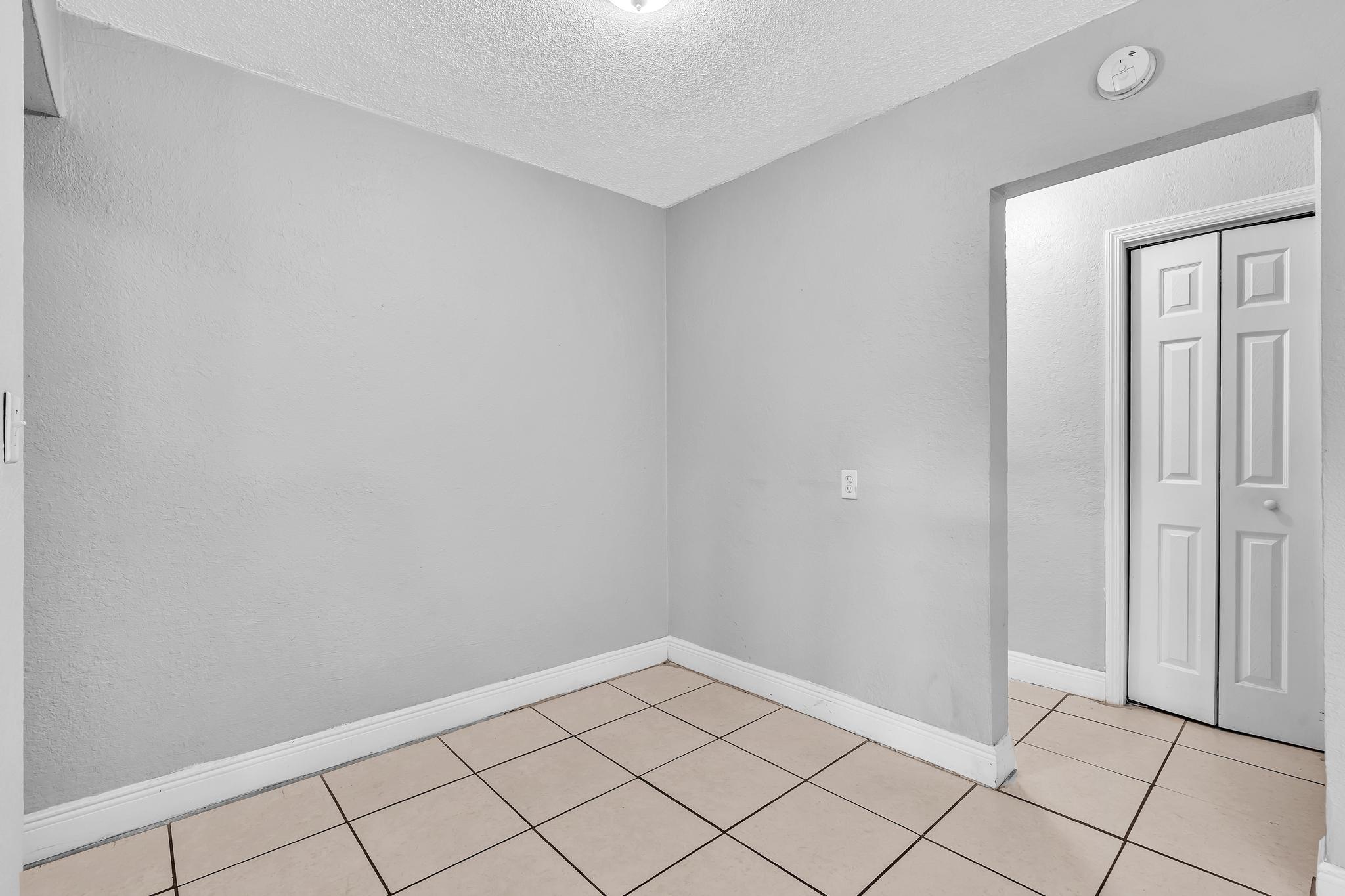 626 Sw 14th Avenue 212 Property Photo 13