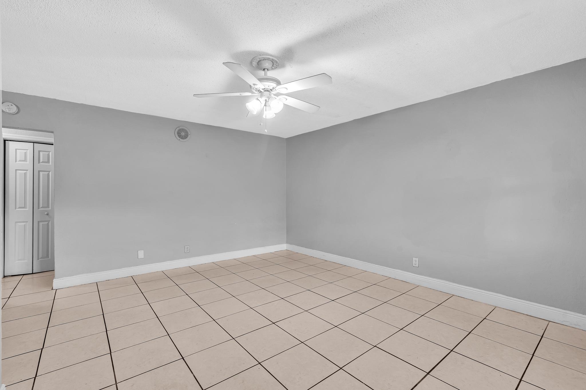 626 Sw 14th Avenue 212 Property Photo 16