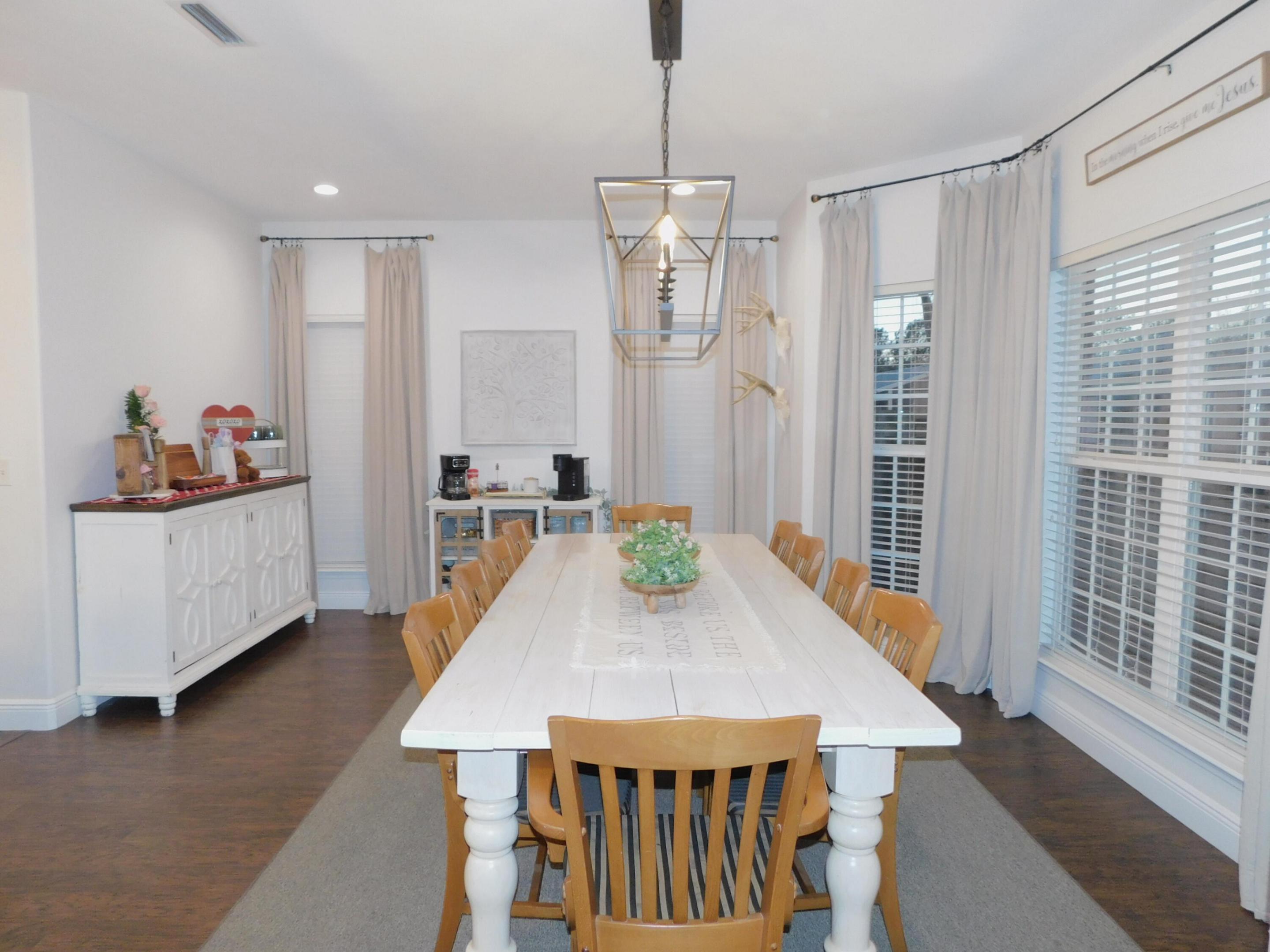 17576 Enoch Road Property Photo 13