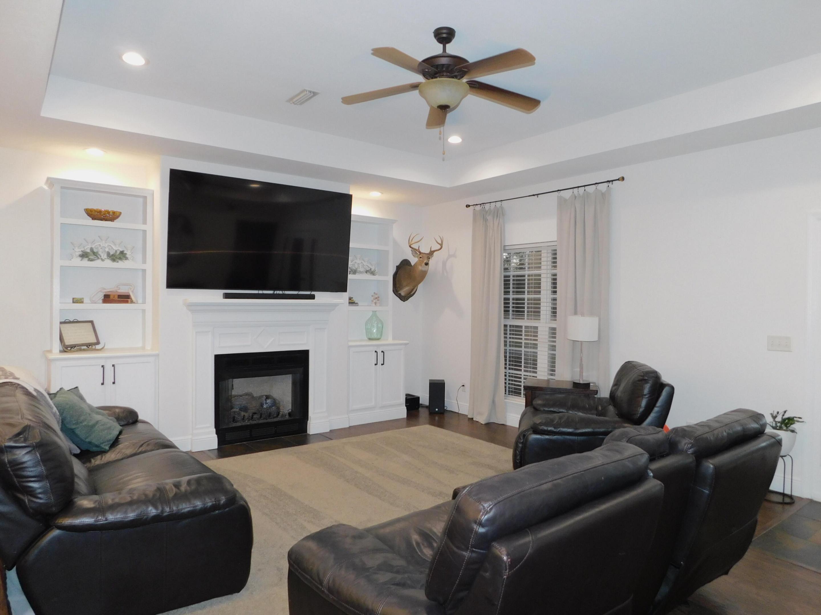 17576 Enoch Road Property Photo 17