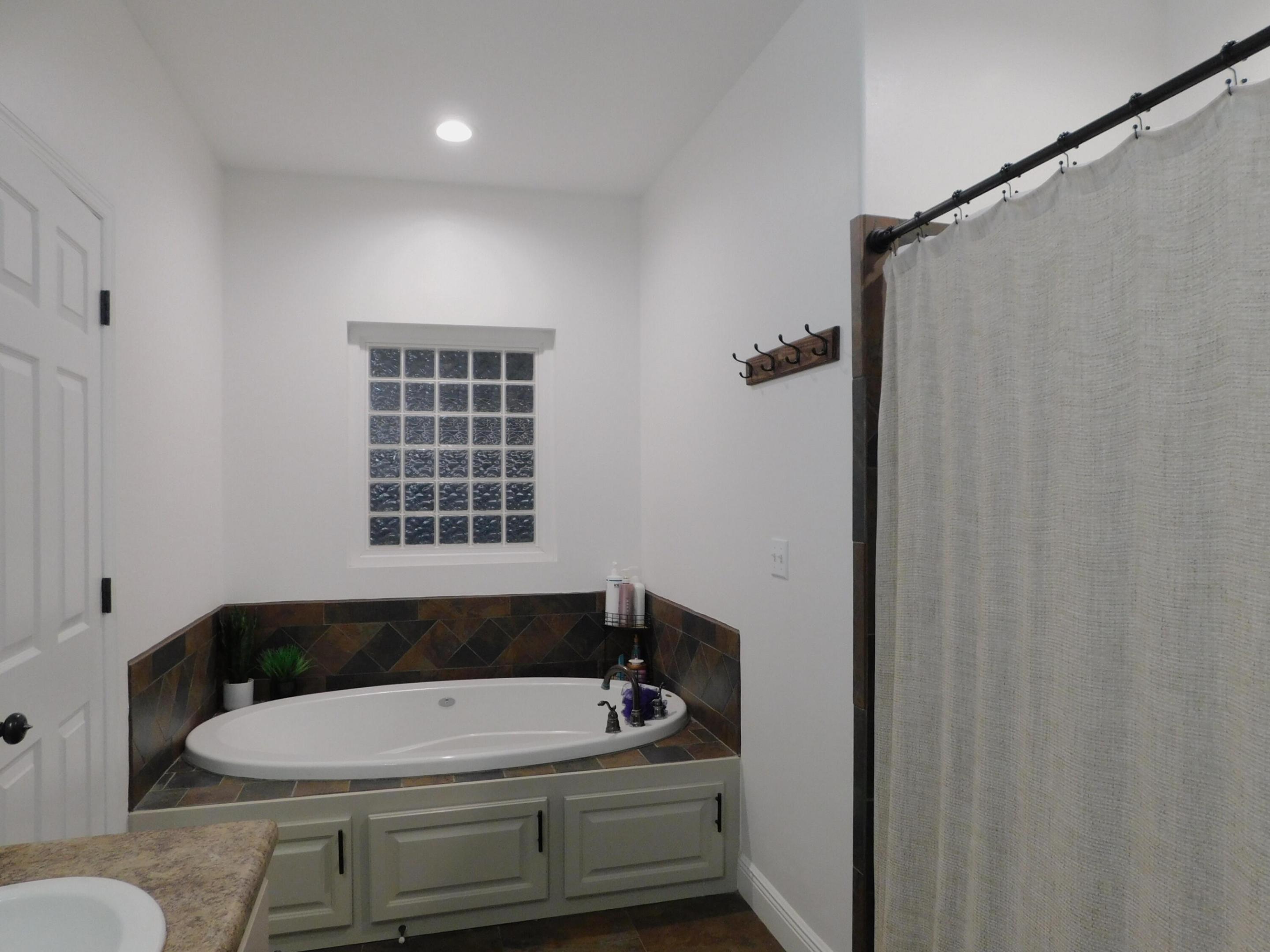 17576 Enoch Road Property Photo 44