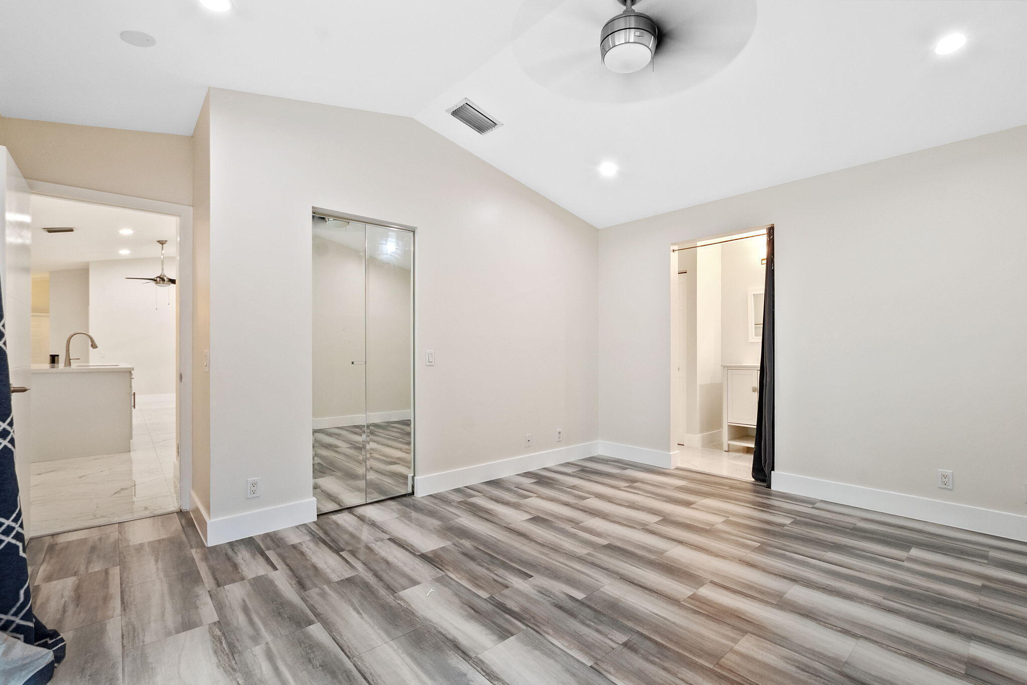 4498 Dogwood Circle Property Photo 13