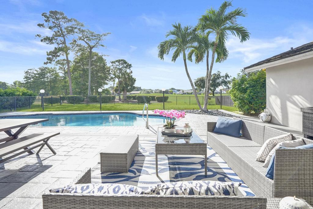 10875 Boca Woods Lane Property Photo 40