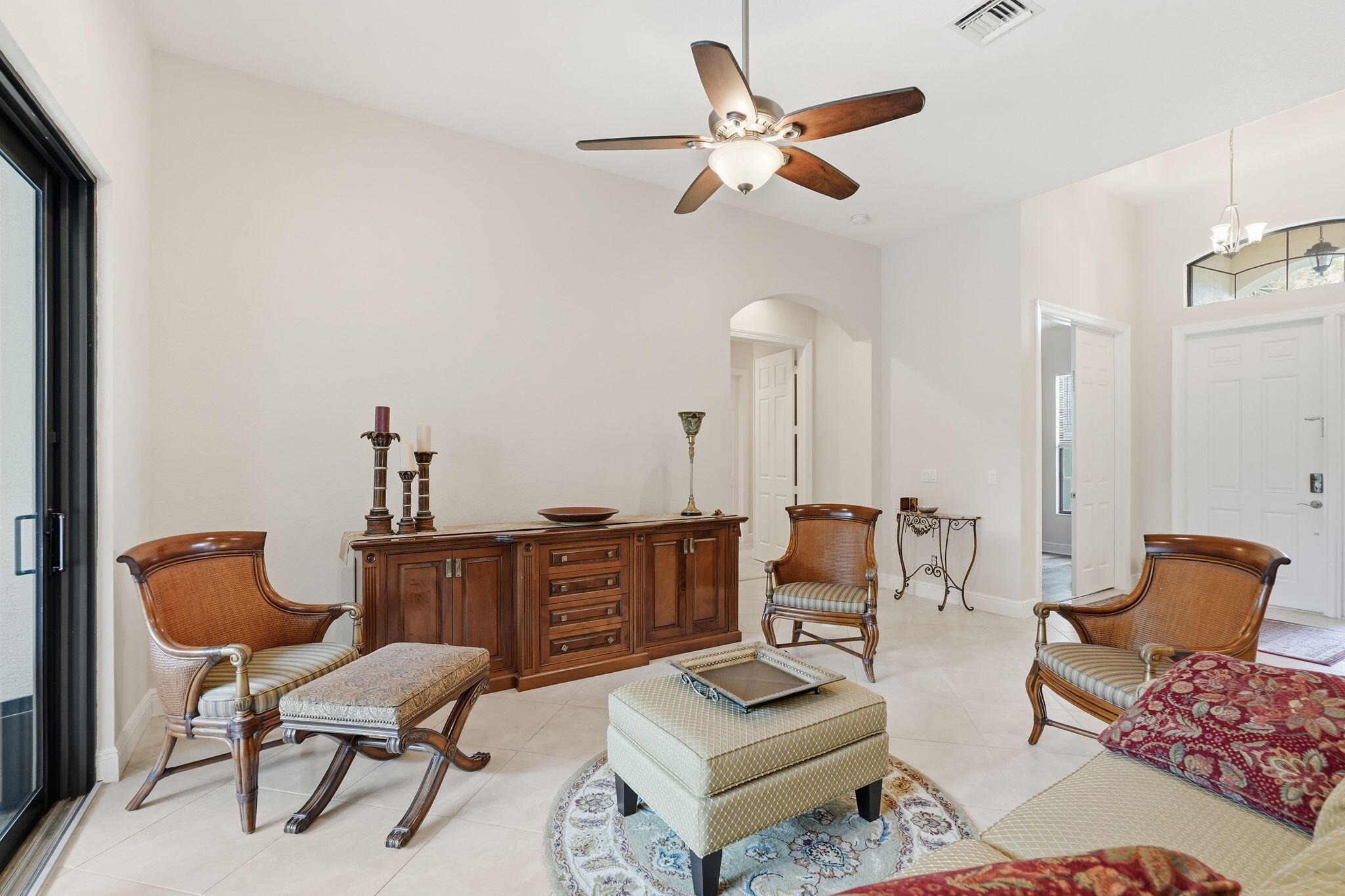 2553 Nw Crystal Lake Drive Nw Property Photo 10