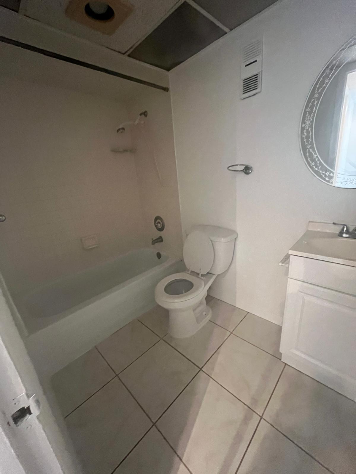 480 Executive Center Drive 2f Property Photo 8